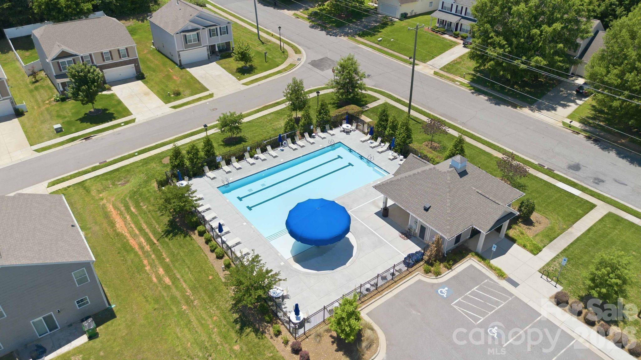 5904 Ellimar Field Lane — Charlotte