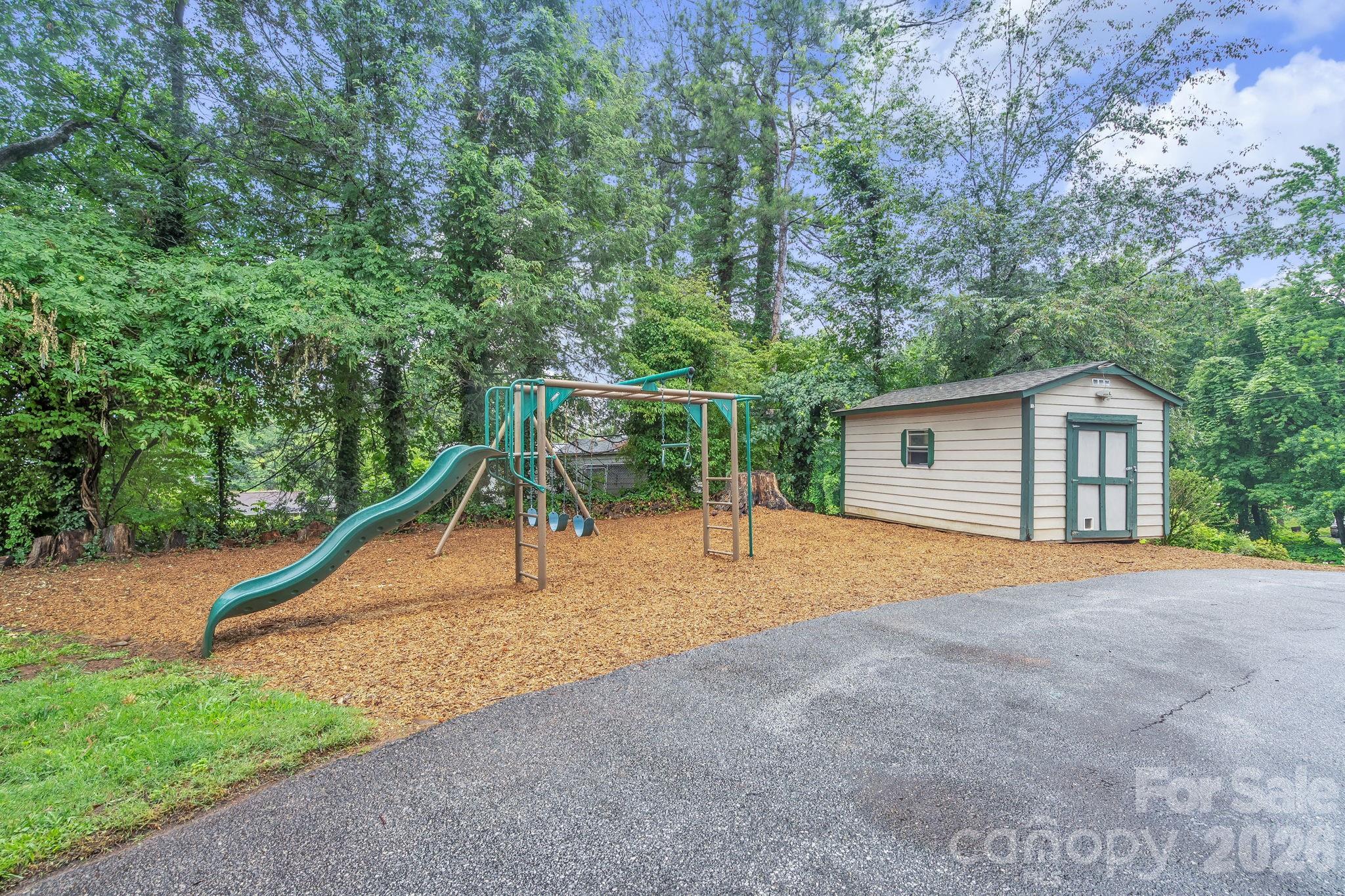 103 Forest Avenue — Landrum