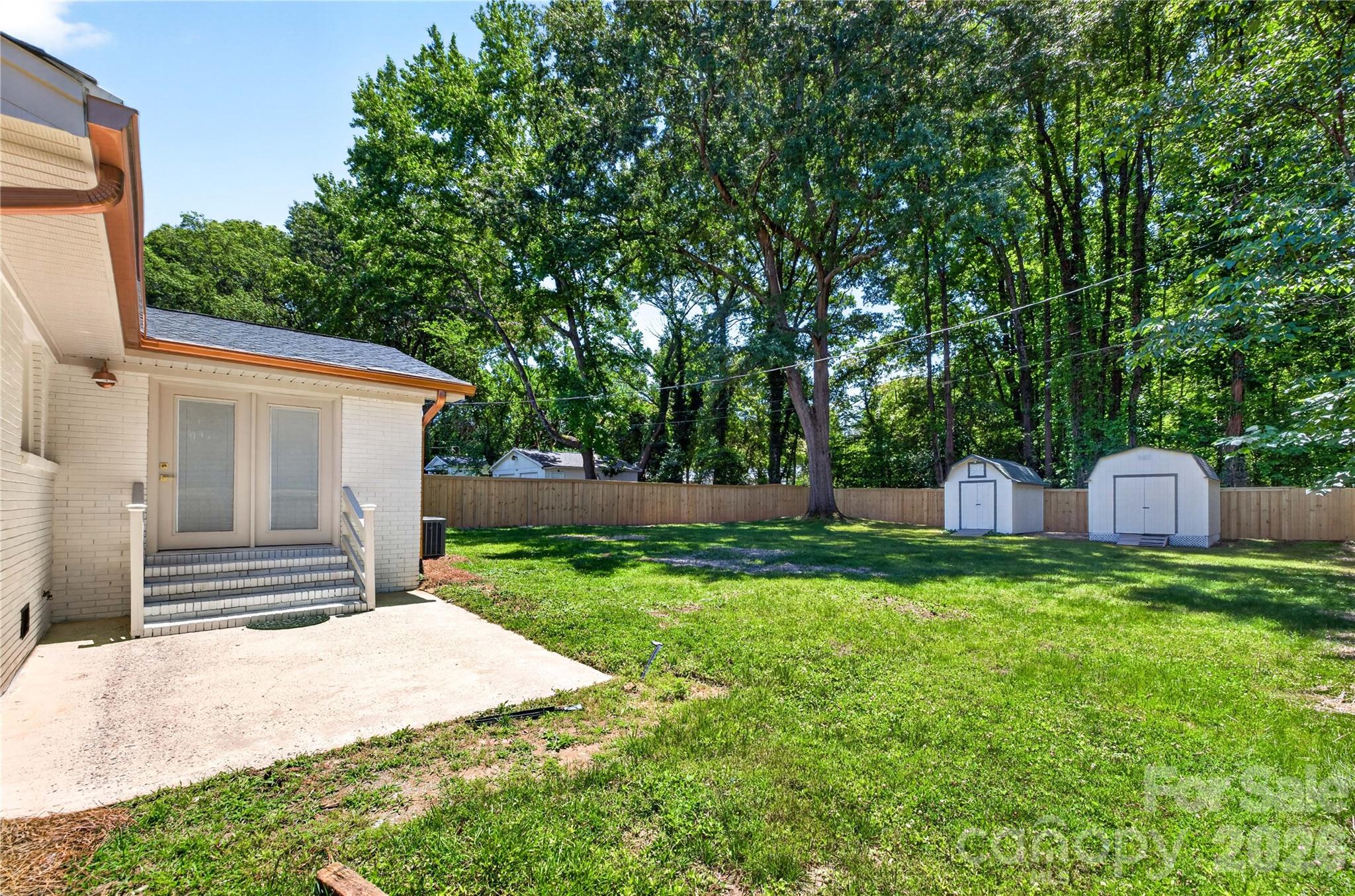 4408 Ivanhoe Place — Charlotte