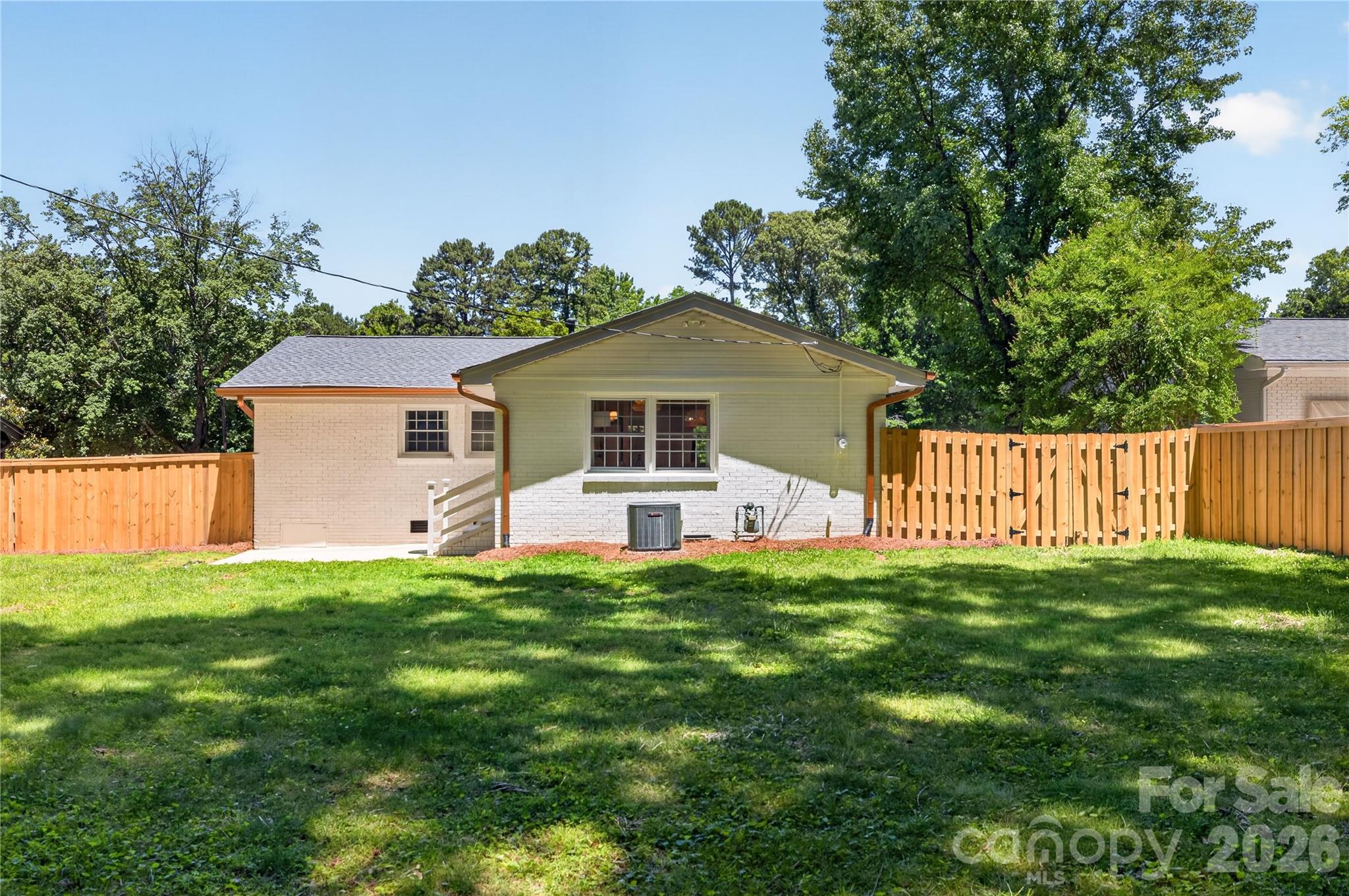 4408 Ivanhoe Place — Charlotte