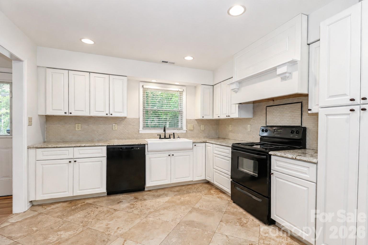 7441 Riding Trail Road — Charlotte