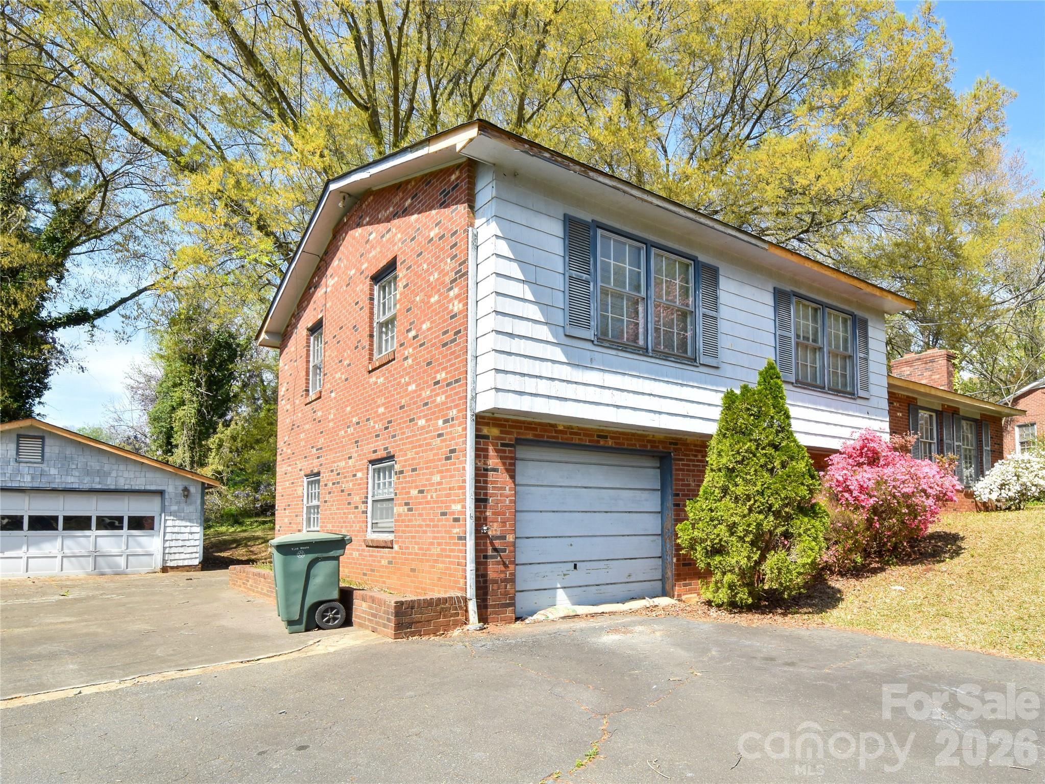 1420 Waybridge Lane — Winston Salem