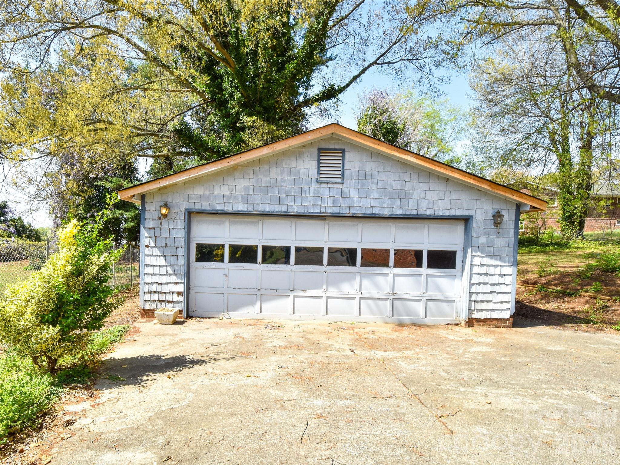 1420 Waybridge Lane — Winston Salem
