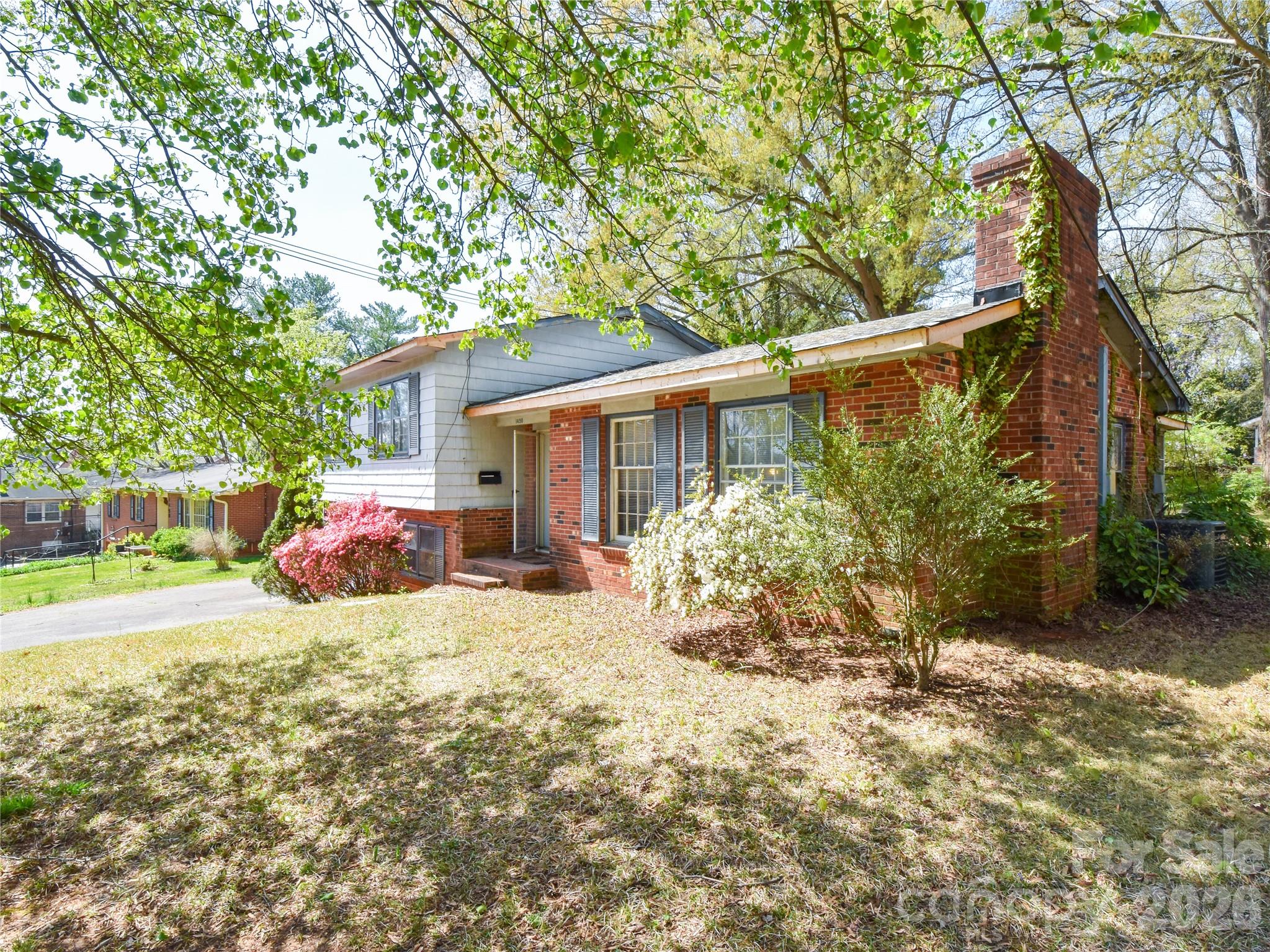 1420 Waybridge Lane — Winston Salem