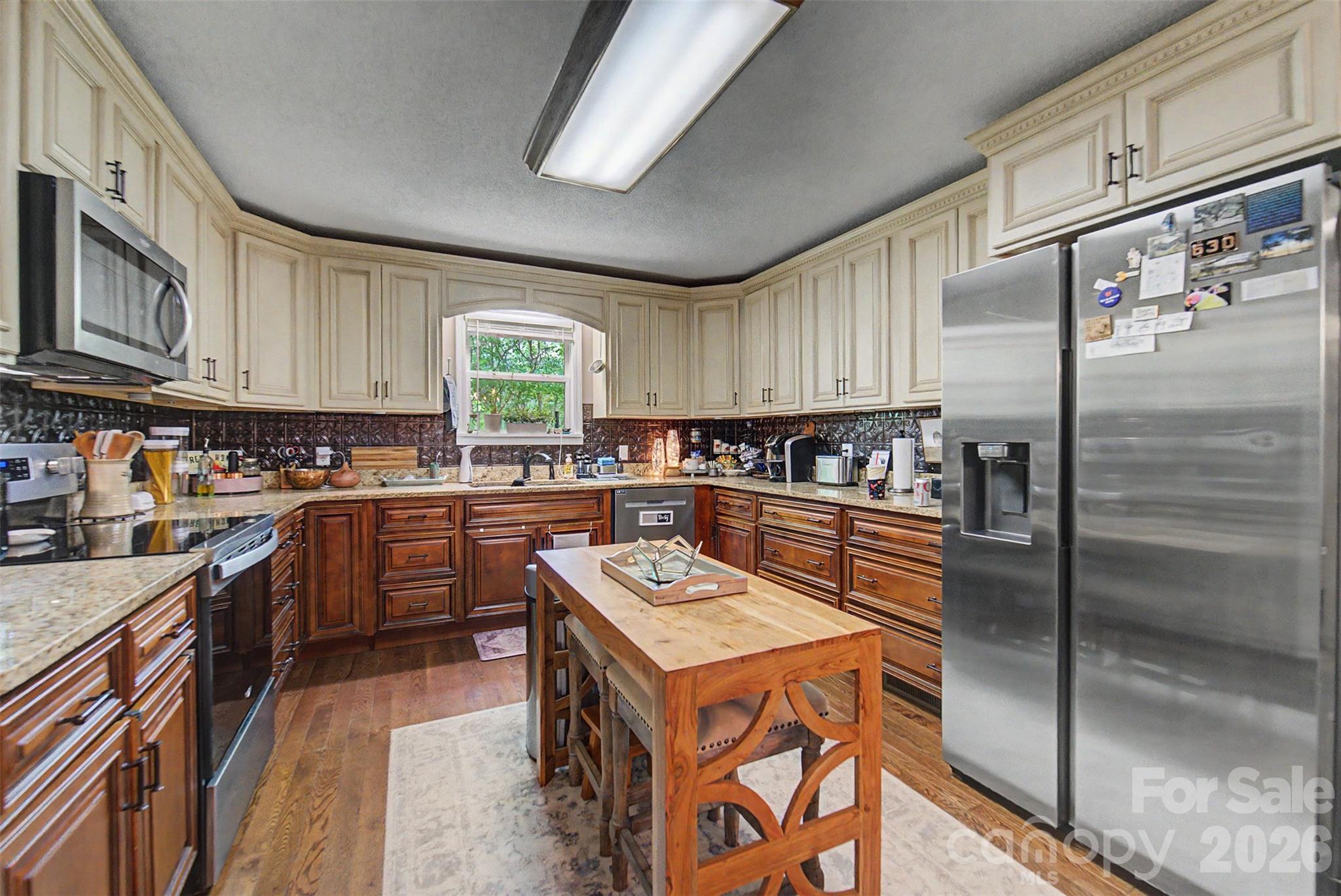 1364 Atoah Road — Robbinsville
