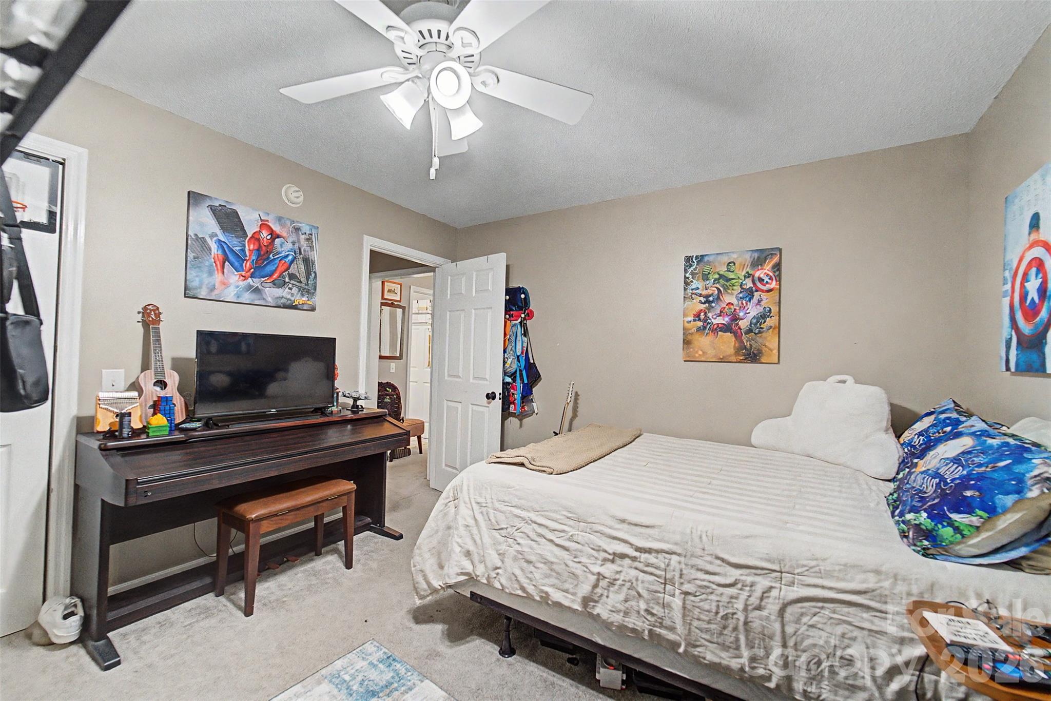 1364 Atoah Road — Robbinsville