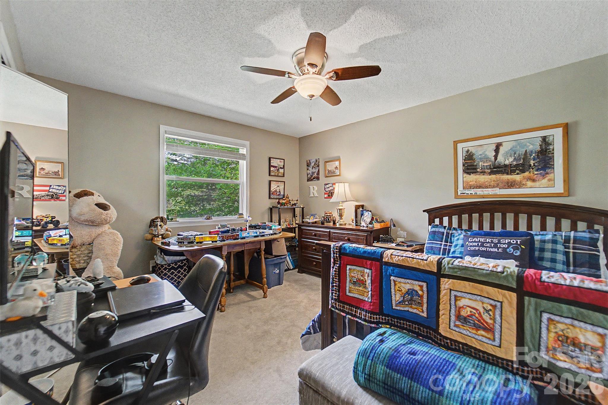 1364 Atoah Road — Robbinsville