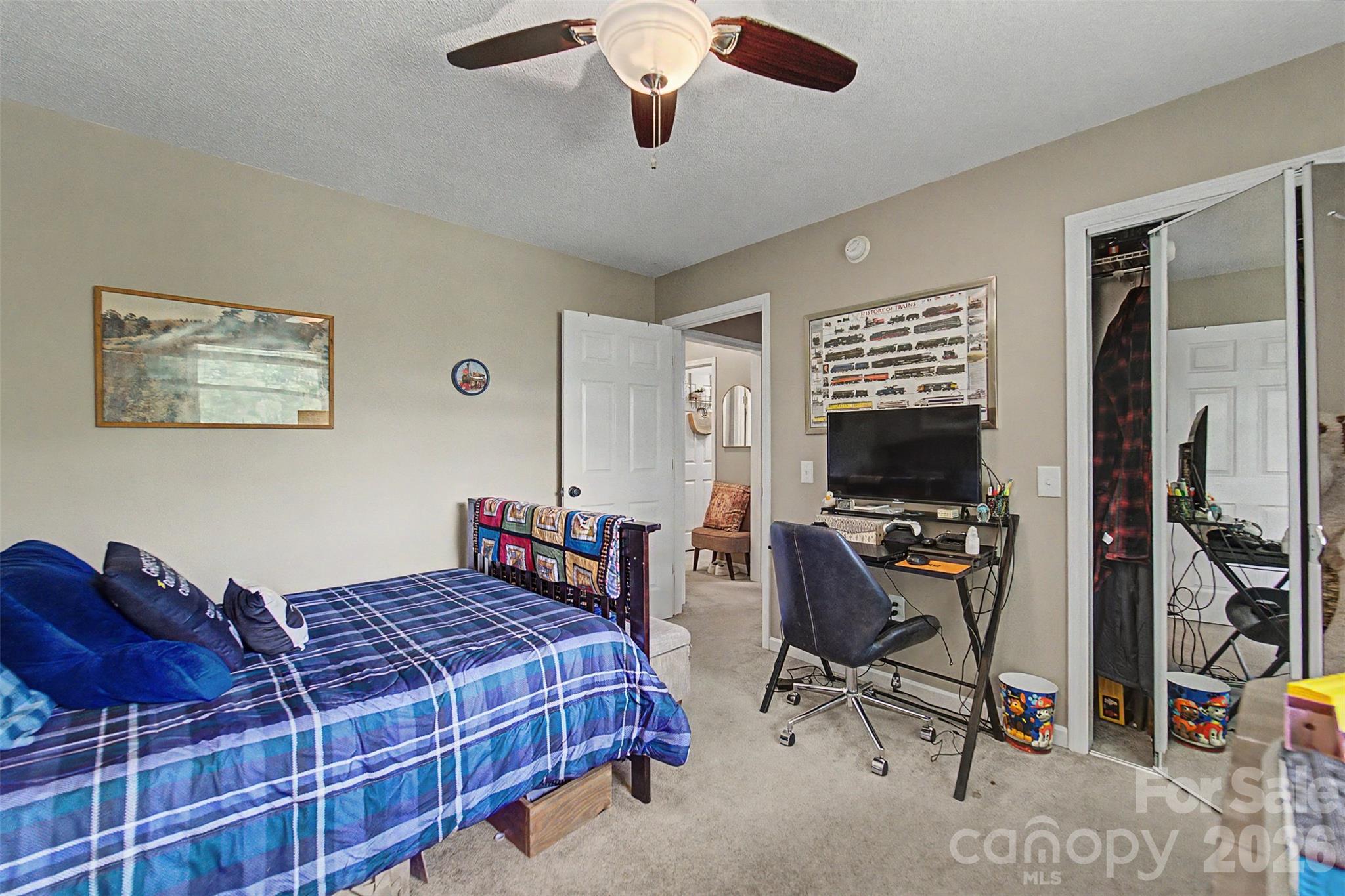 1364 Atoah Road — Robbinsville