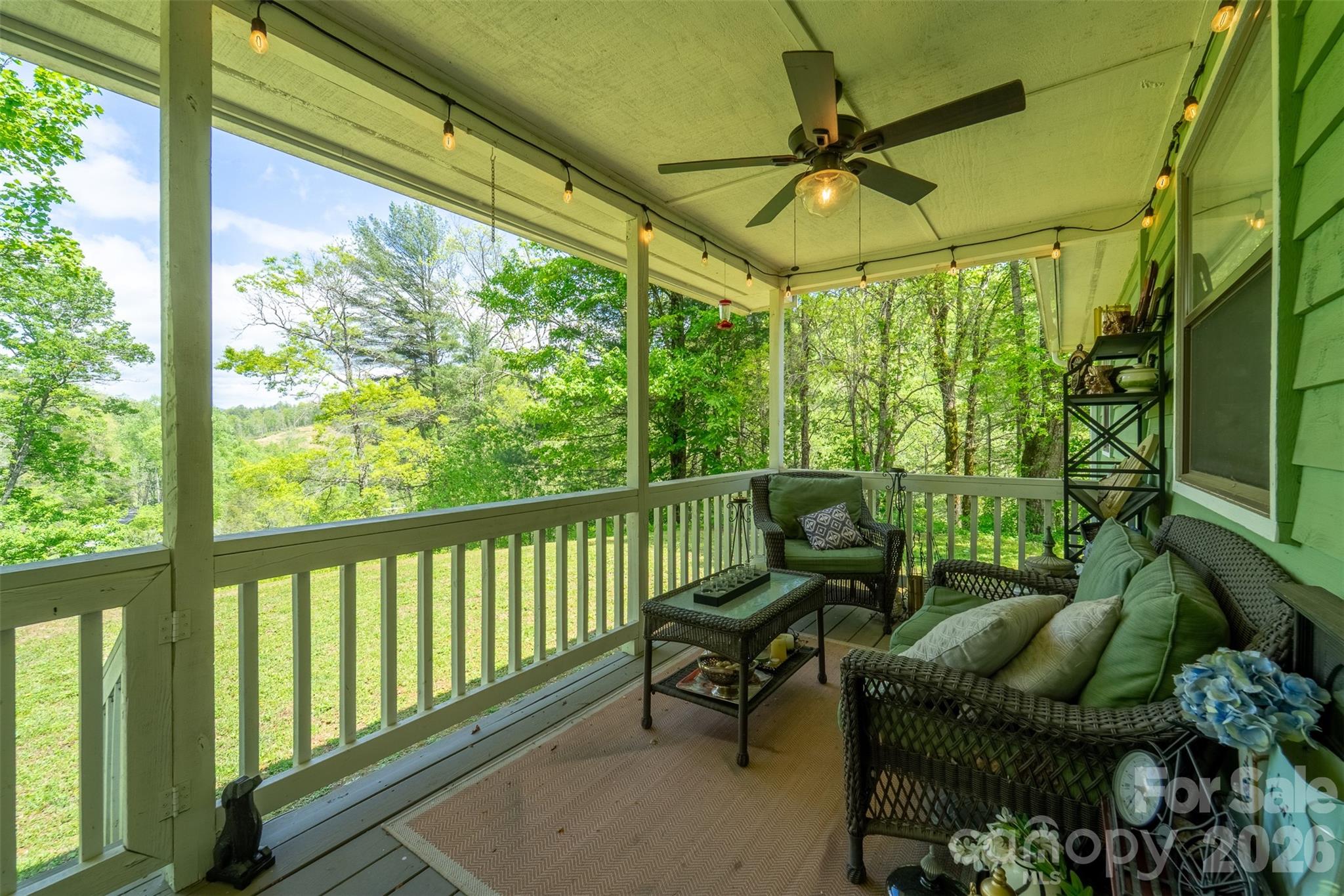 1364 Atoah Road — Robbinsville