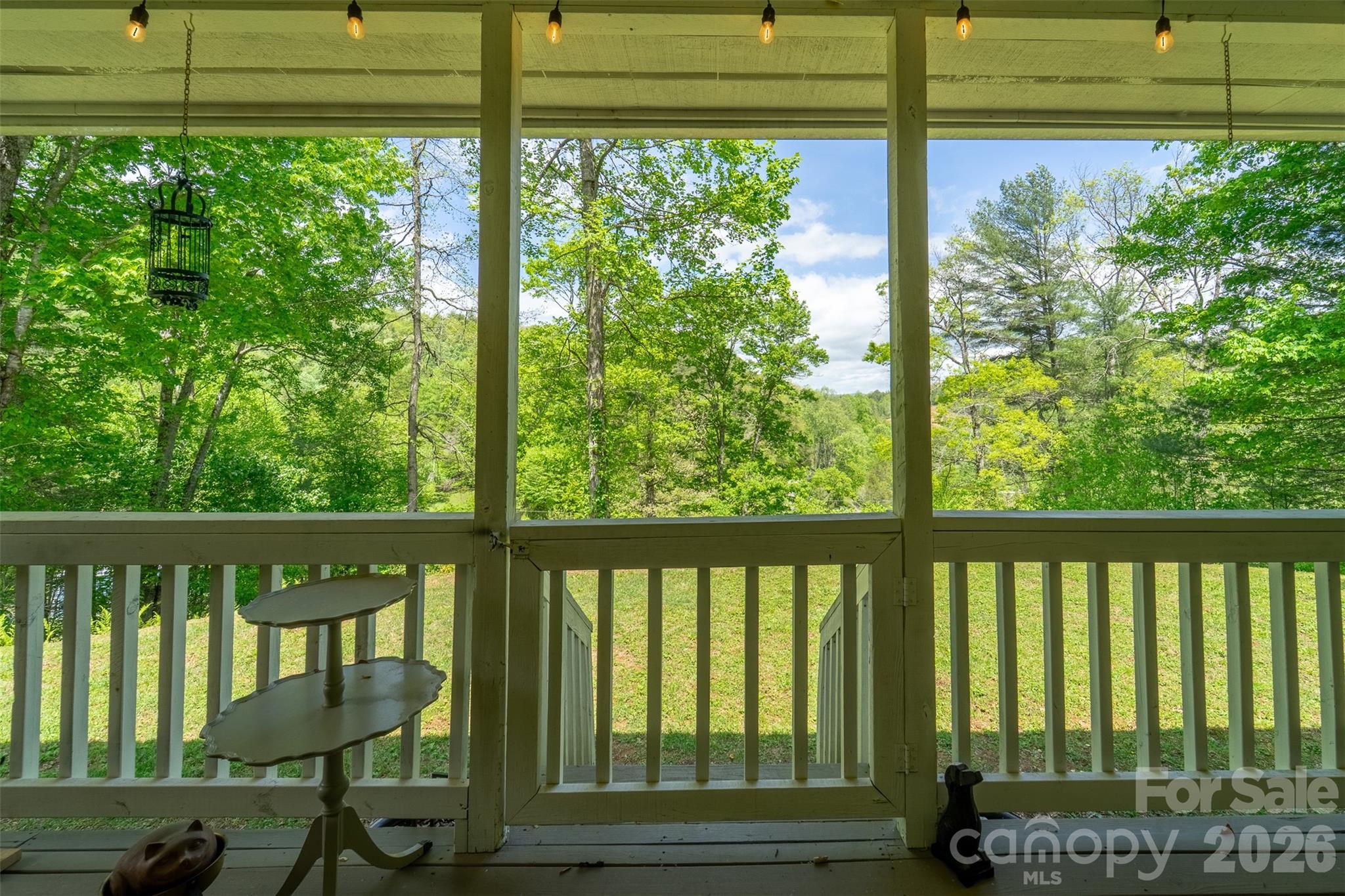 1364 Atoah Road — Robbinsville