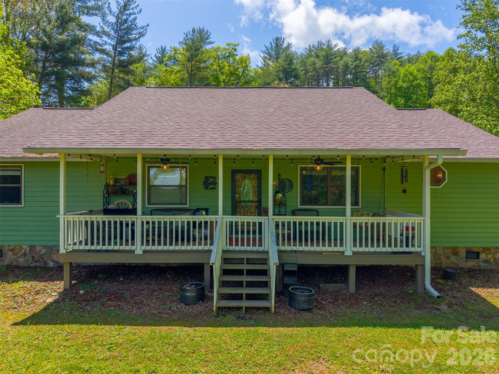 1364 Atoah Road — Robbinsville
