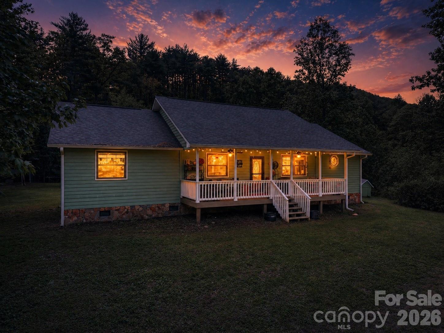 1364 Atoah Road — Robbinsville
