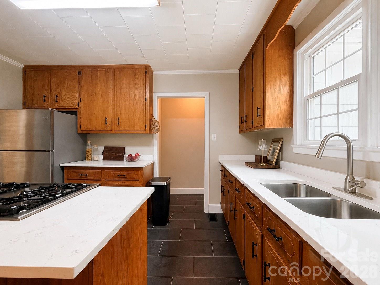 214 Oakwood Avenue — York