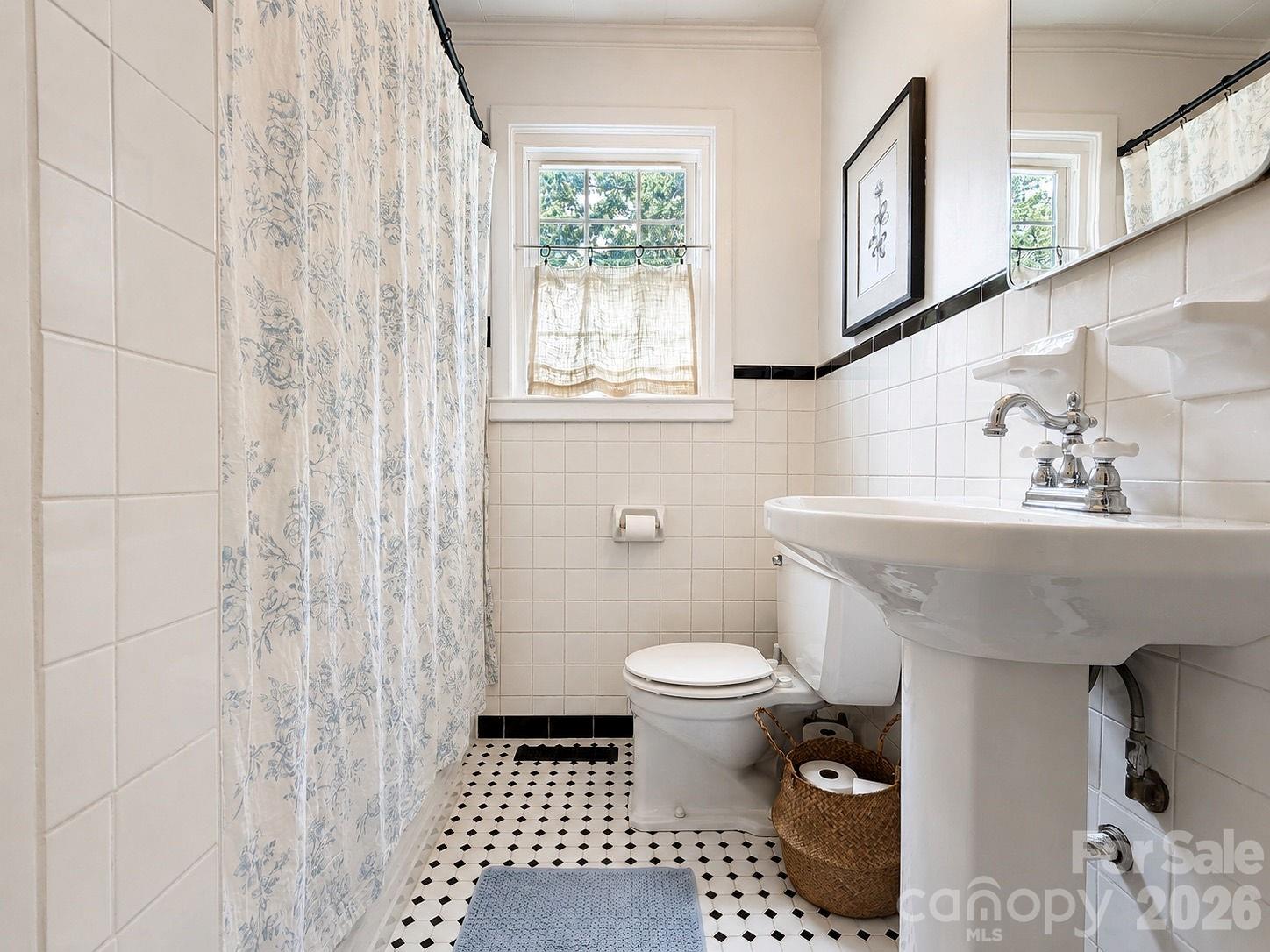 214 Oakwood Avenue — York