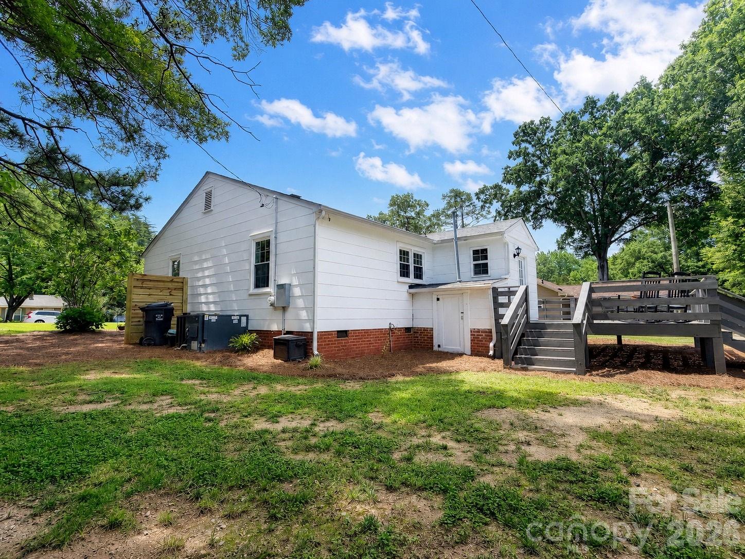 214 Oakwood Avenue — York