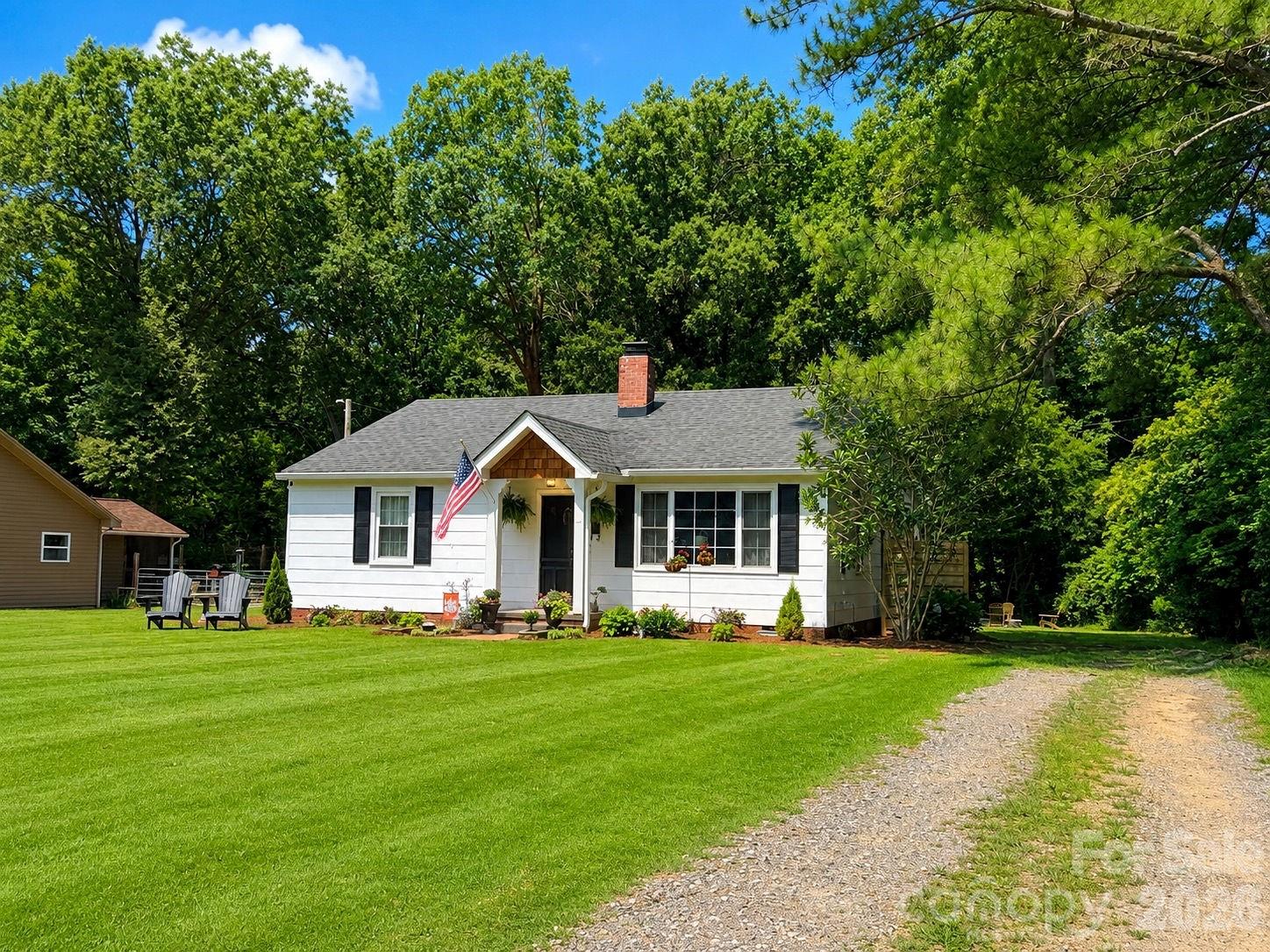 214 Oakwood Avenue — York