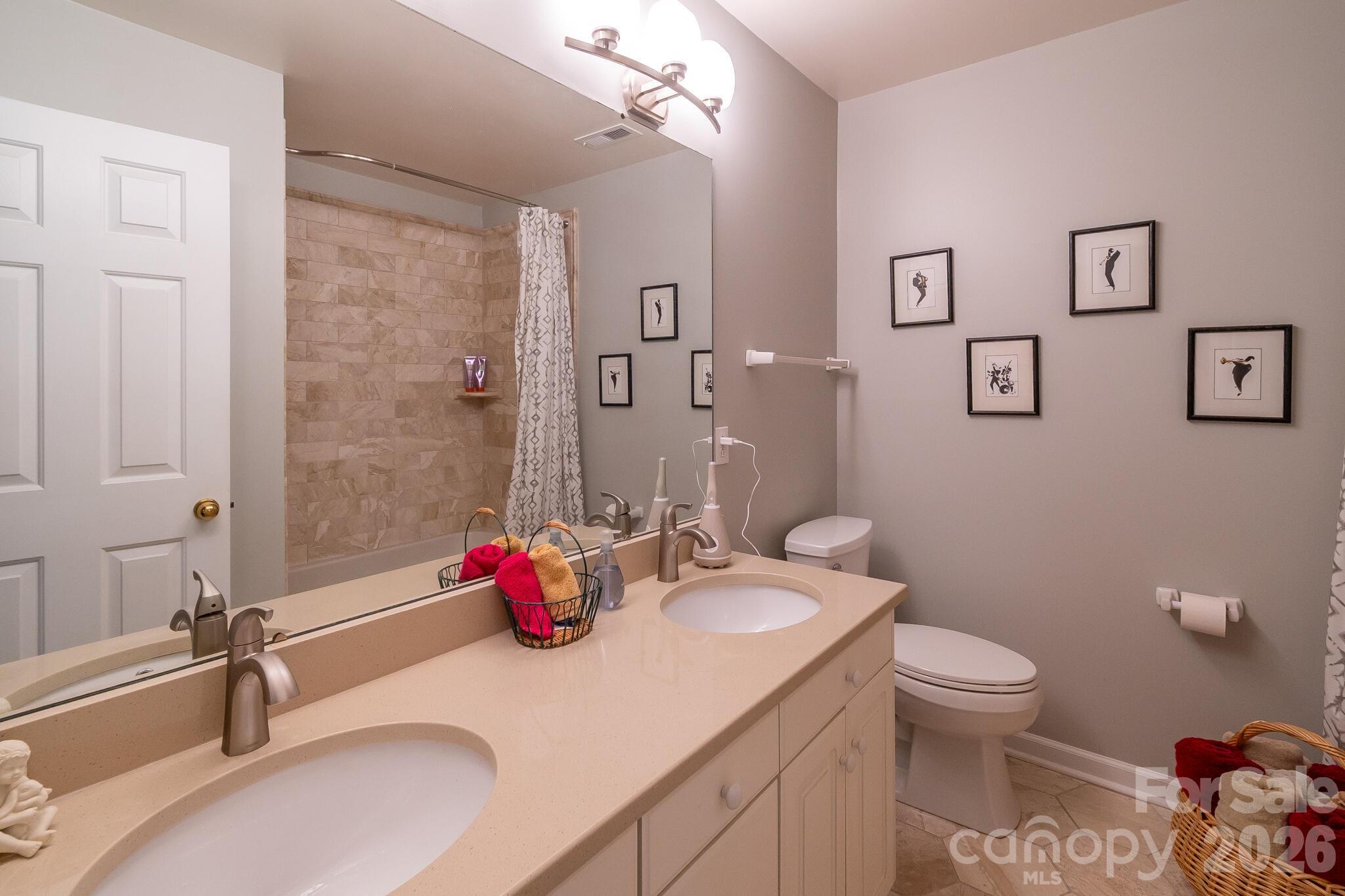 15202 Sharrow Bay Court — Huntersville