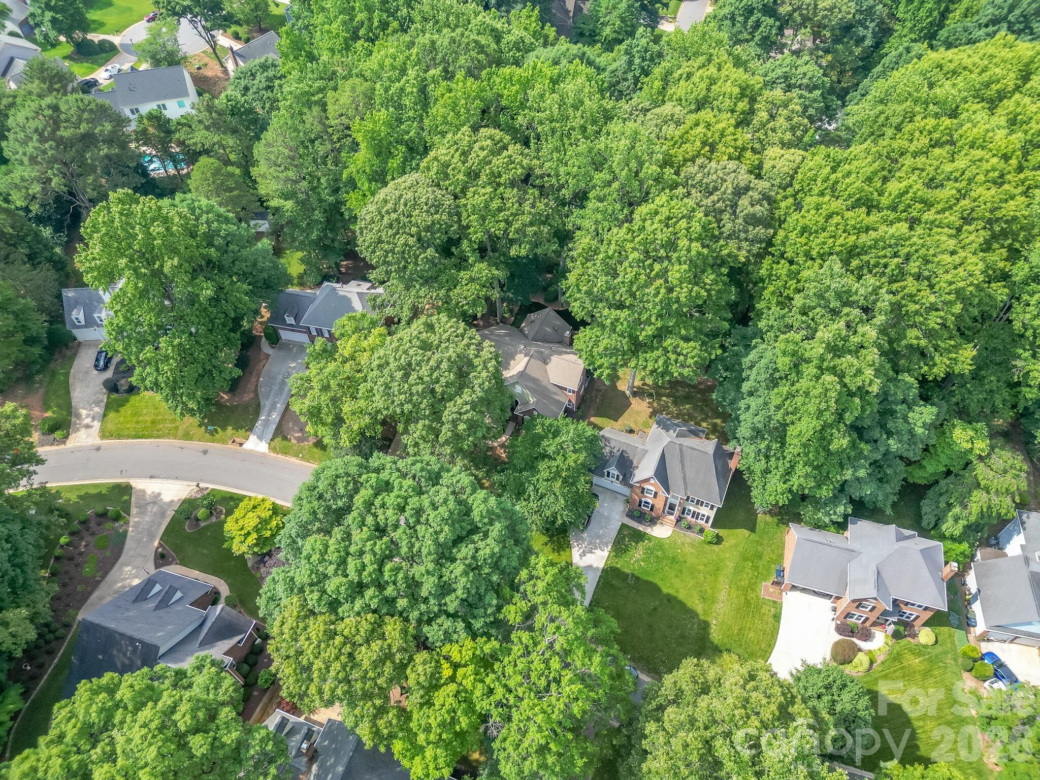 15202 Sharrow Bay Court — Huntersville