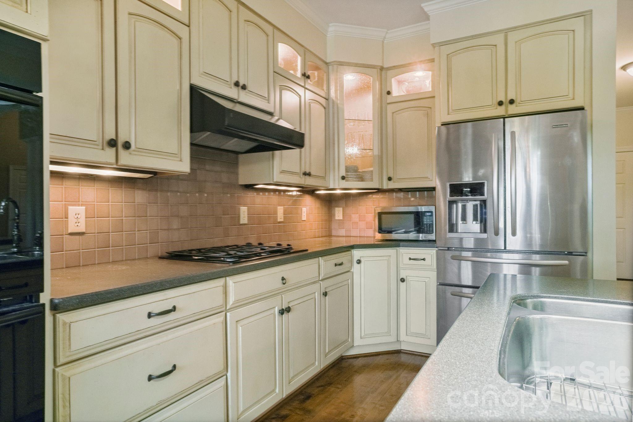 1715 Regan Road — Lexington