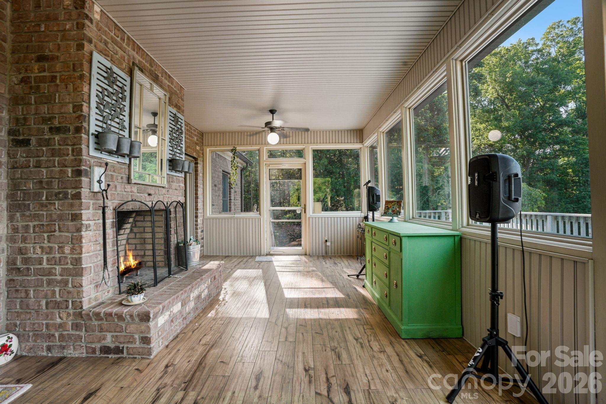 1715 Regan Road — Lexington