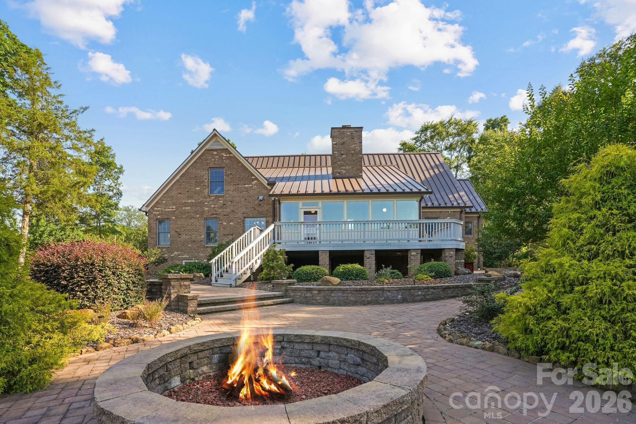 1715 Regan Road — Lexington