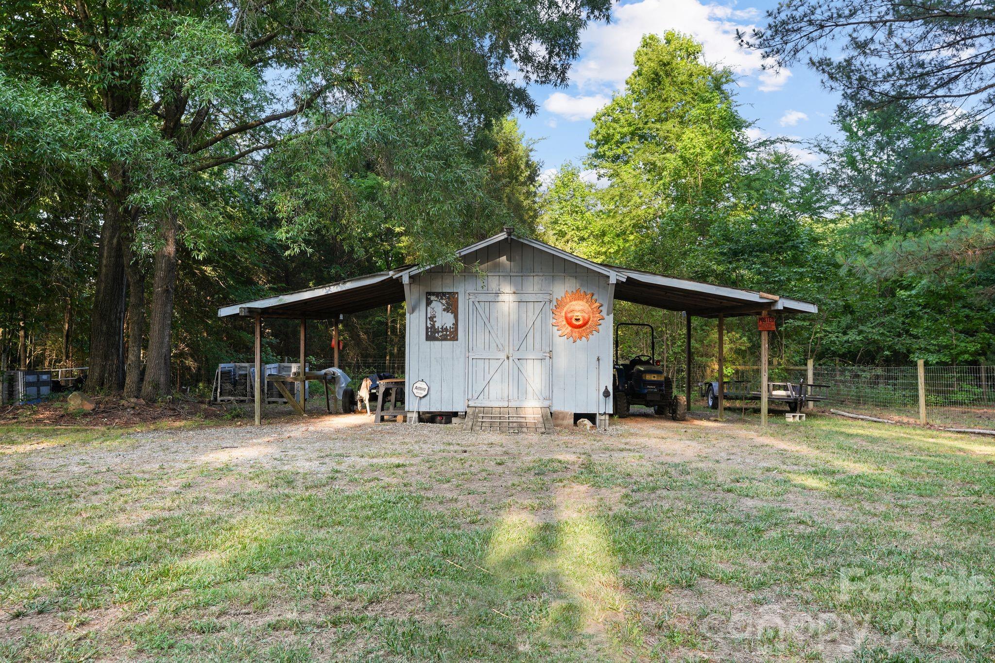 1715 Regan Road — Lexington
