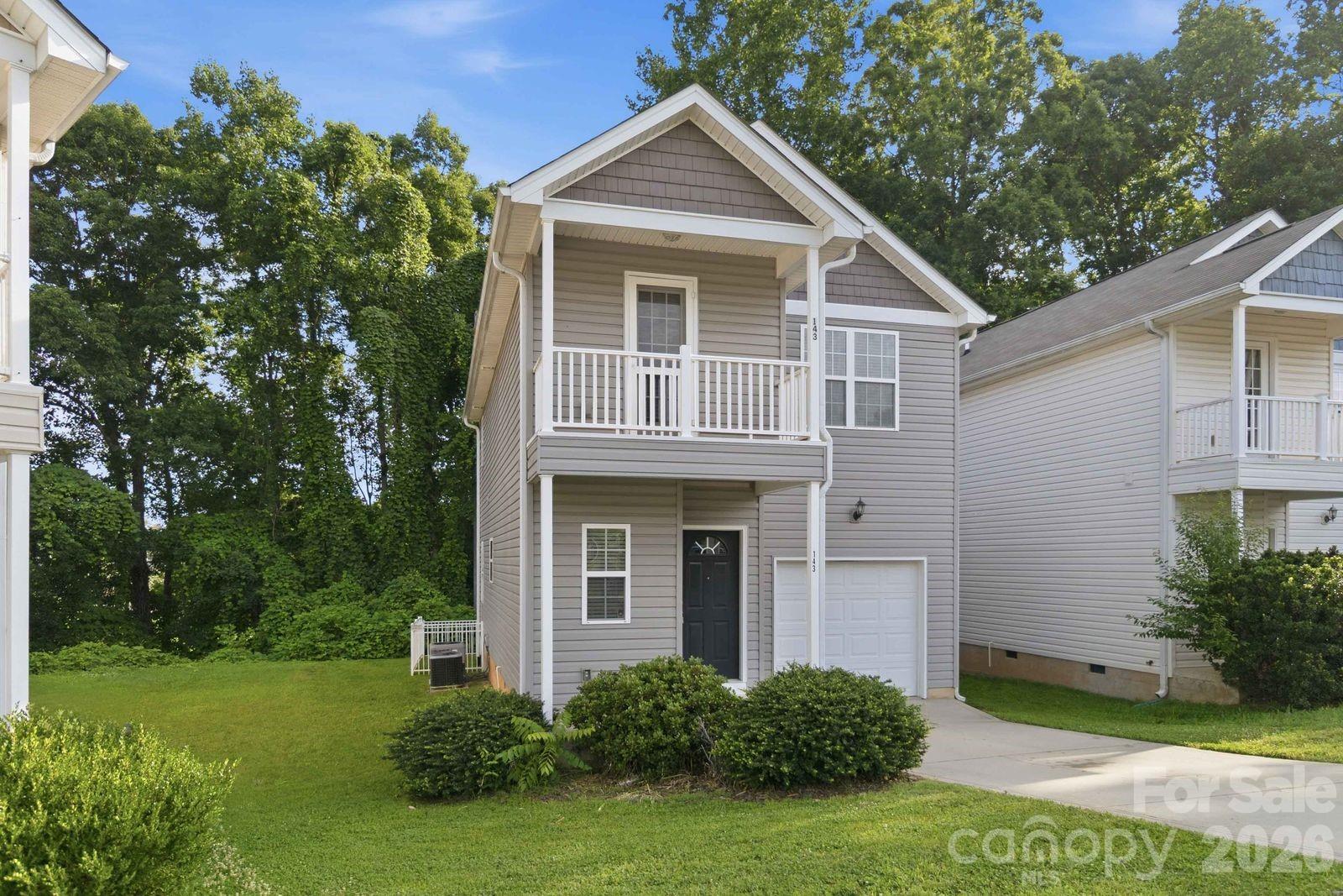 143 High Bluff Circle — Mooresville