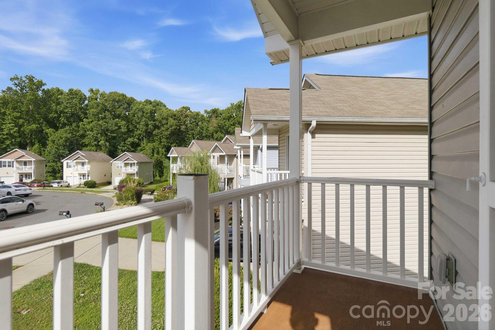143 High Bluff Circle — Mooresville