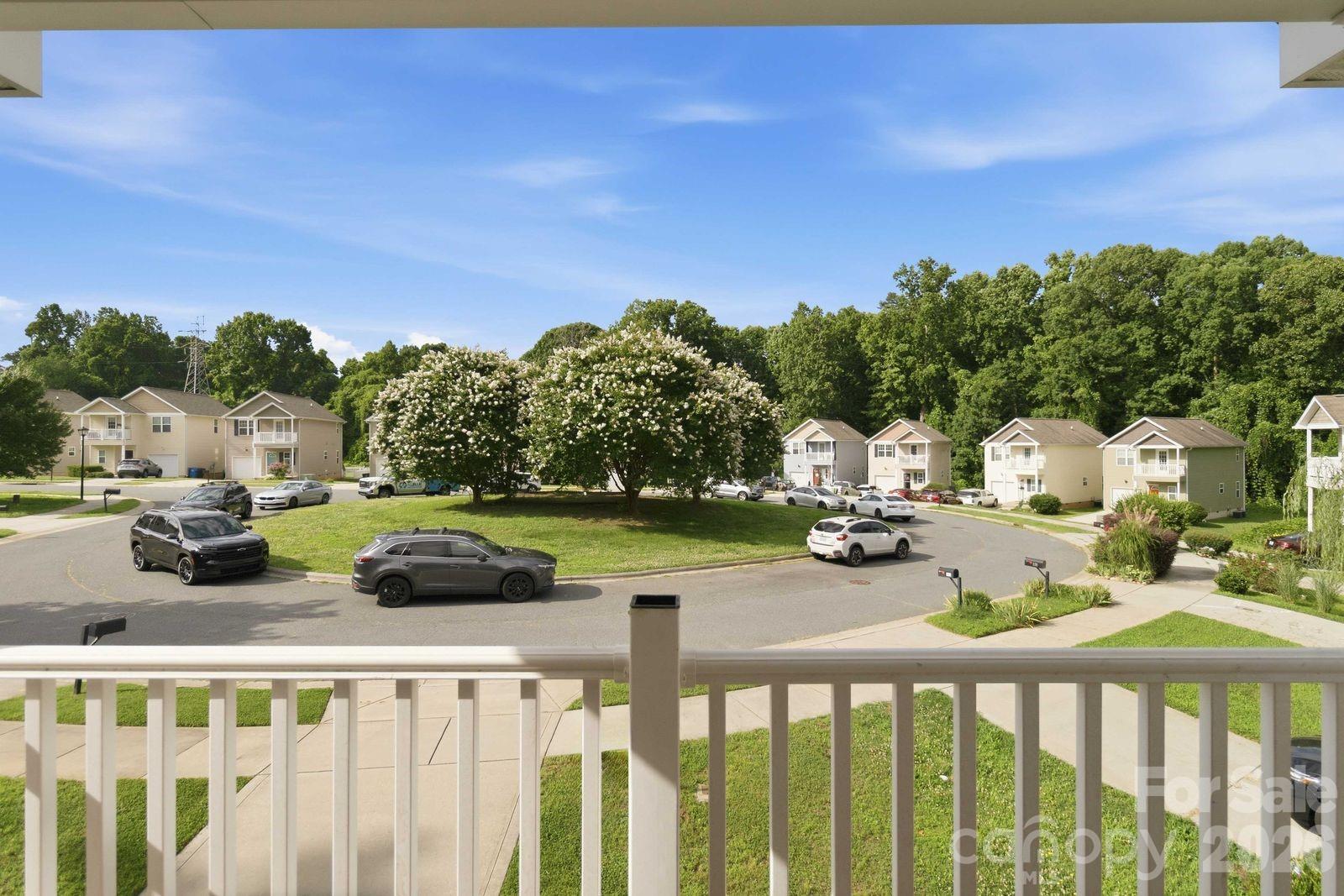 143 High Bluff Circle — Mooresville