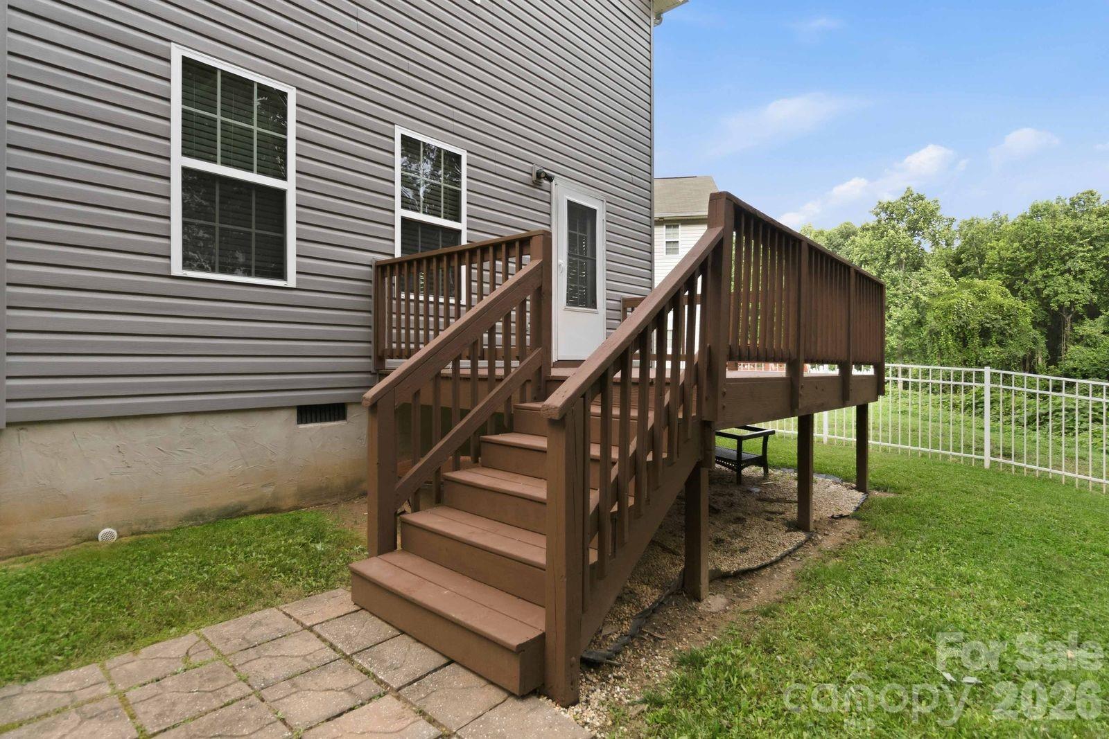 143 High Bluff Circle — Mooresville