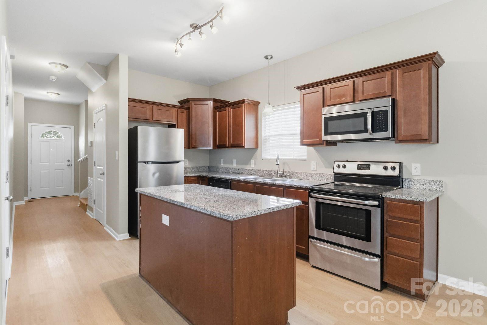143 High Bluff Circle — Mooresville