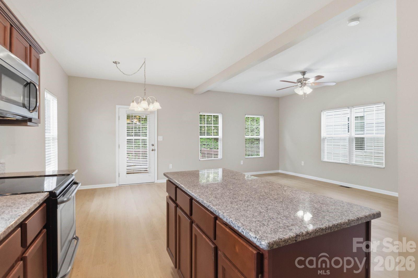 143 High Bluff Circle — Mooresville