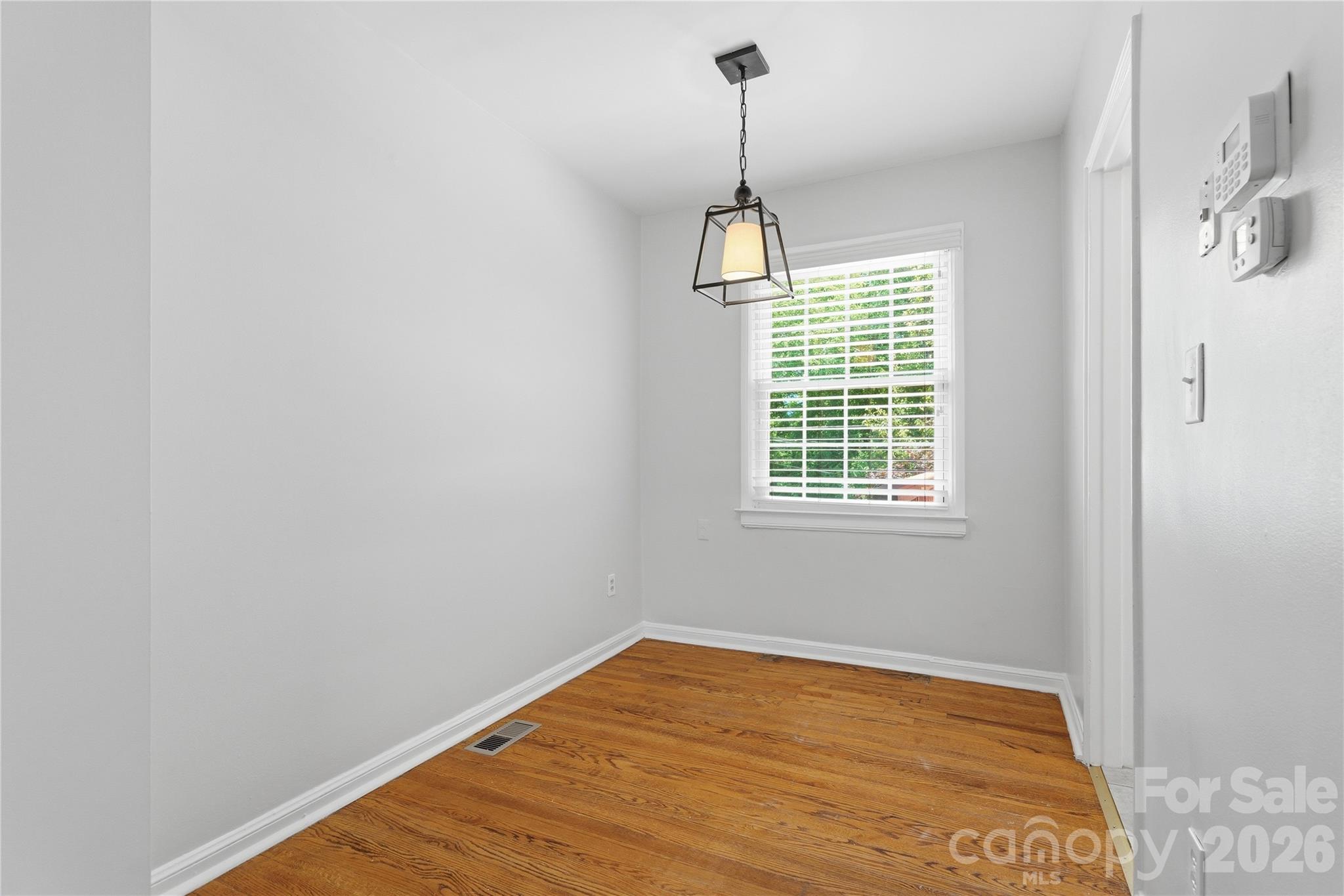 525 Wakefield Drive — Charlotte