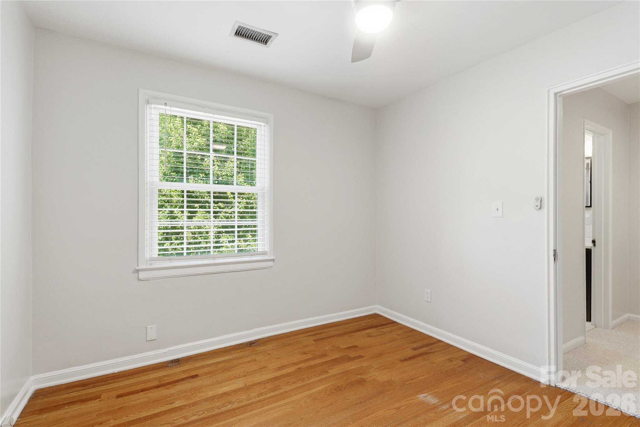 525 Wakefield Drive — Charlotte