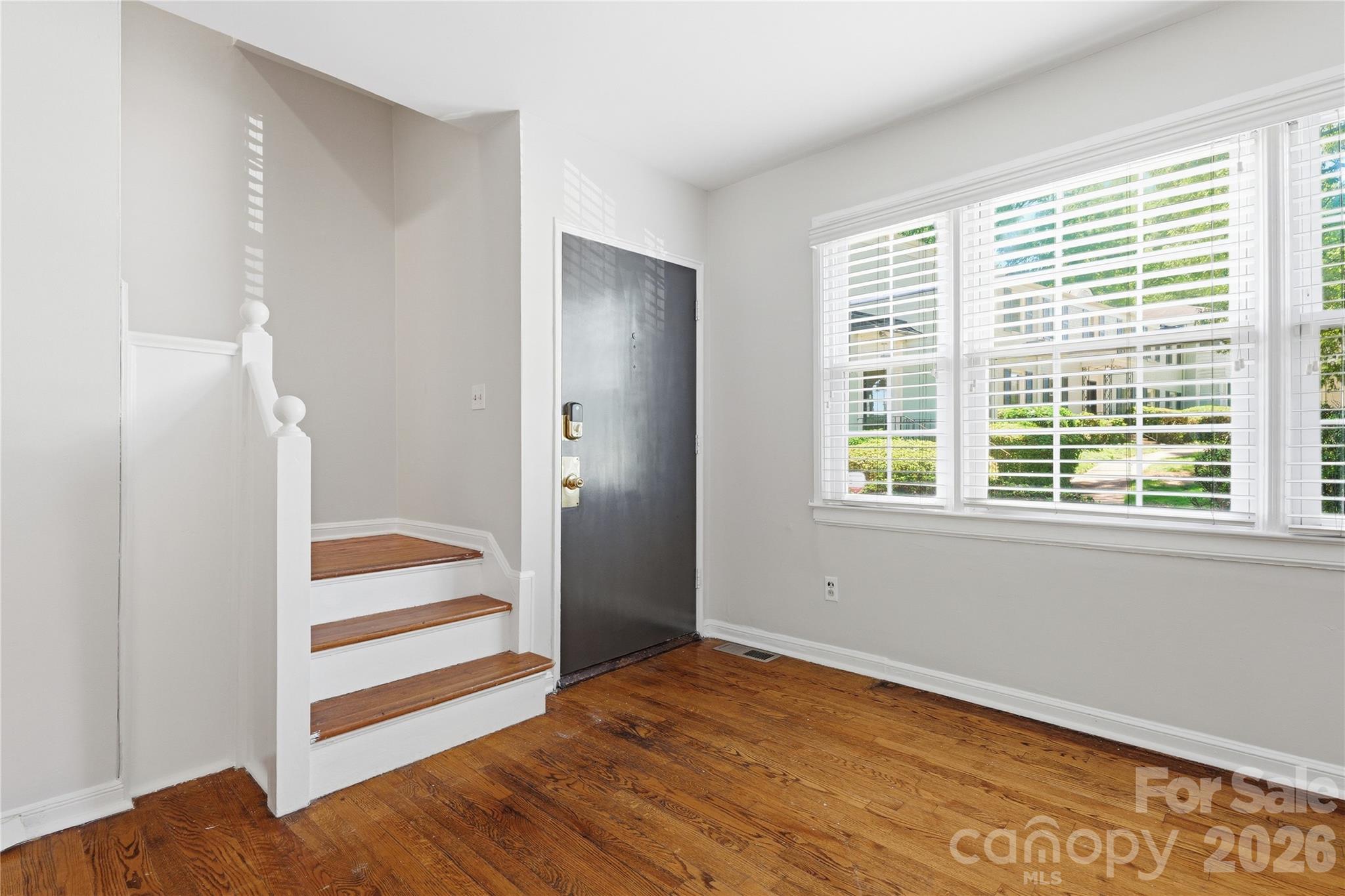 525 Wakefield Drive — Charlotte