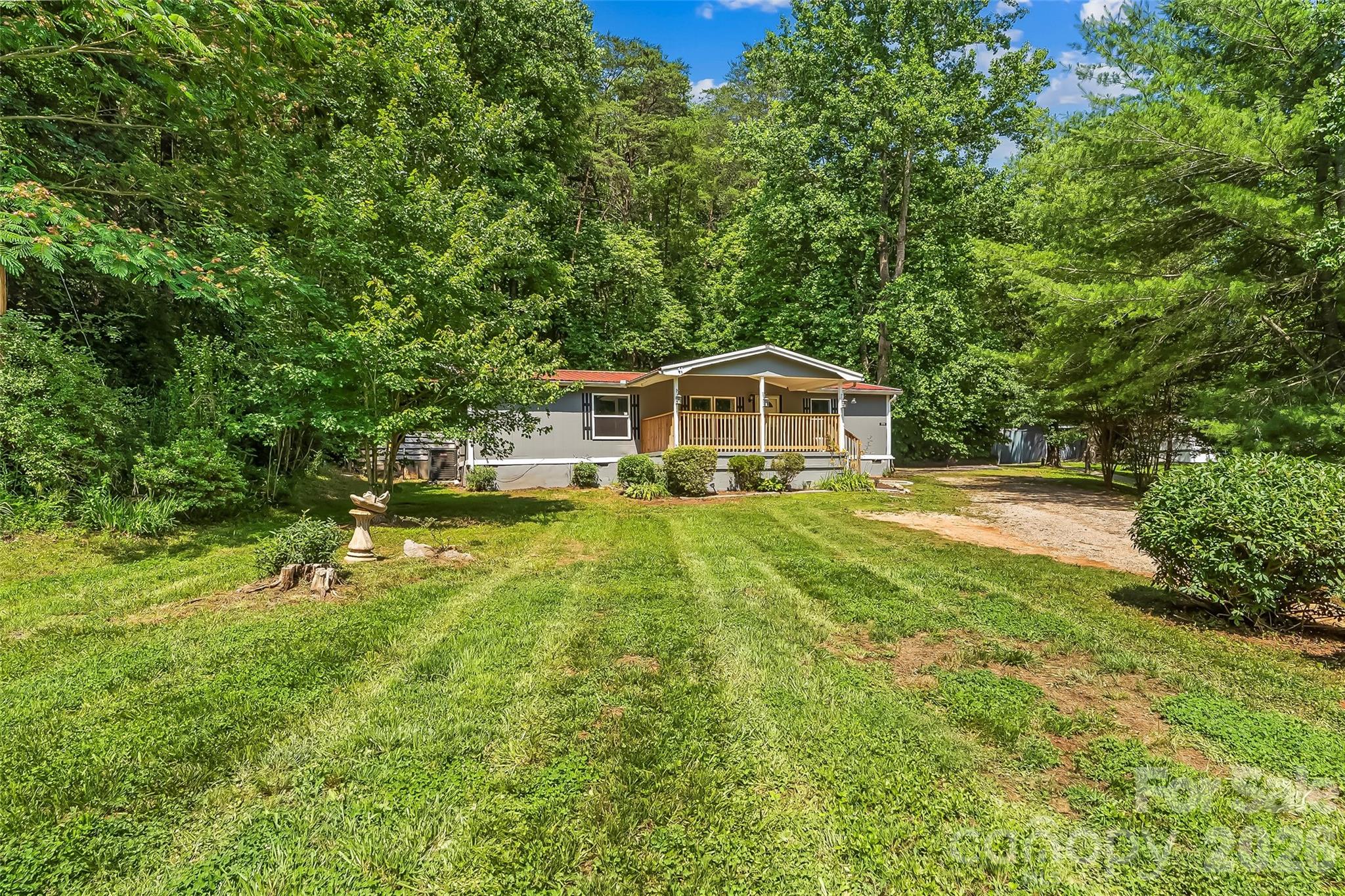 771 Hoppy Tom Hollow Road — Marion