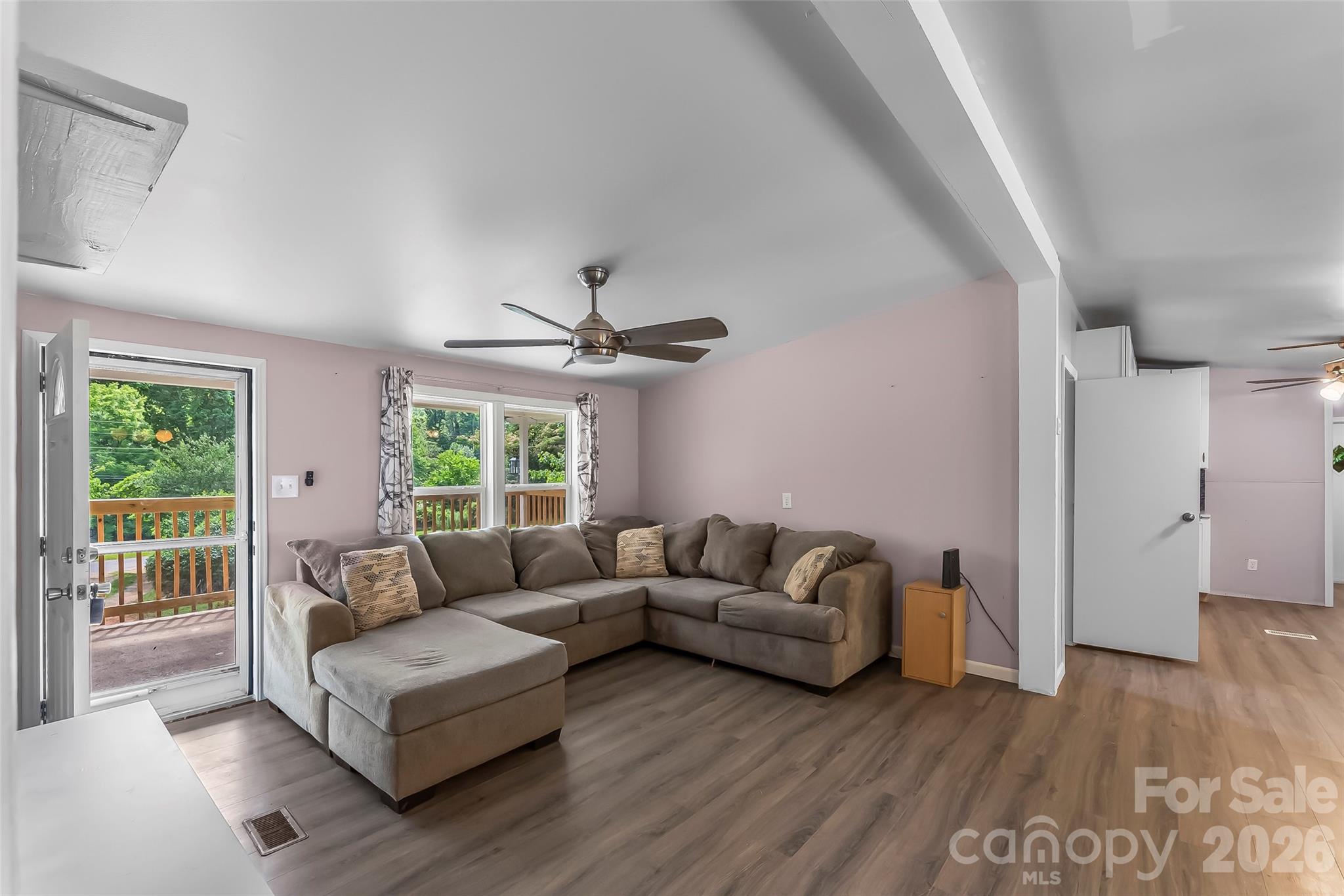 771 Hoppy Tom Hollow Road — Marion