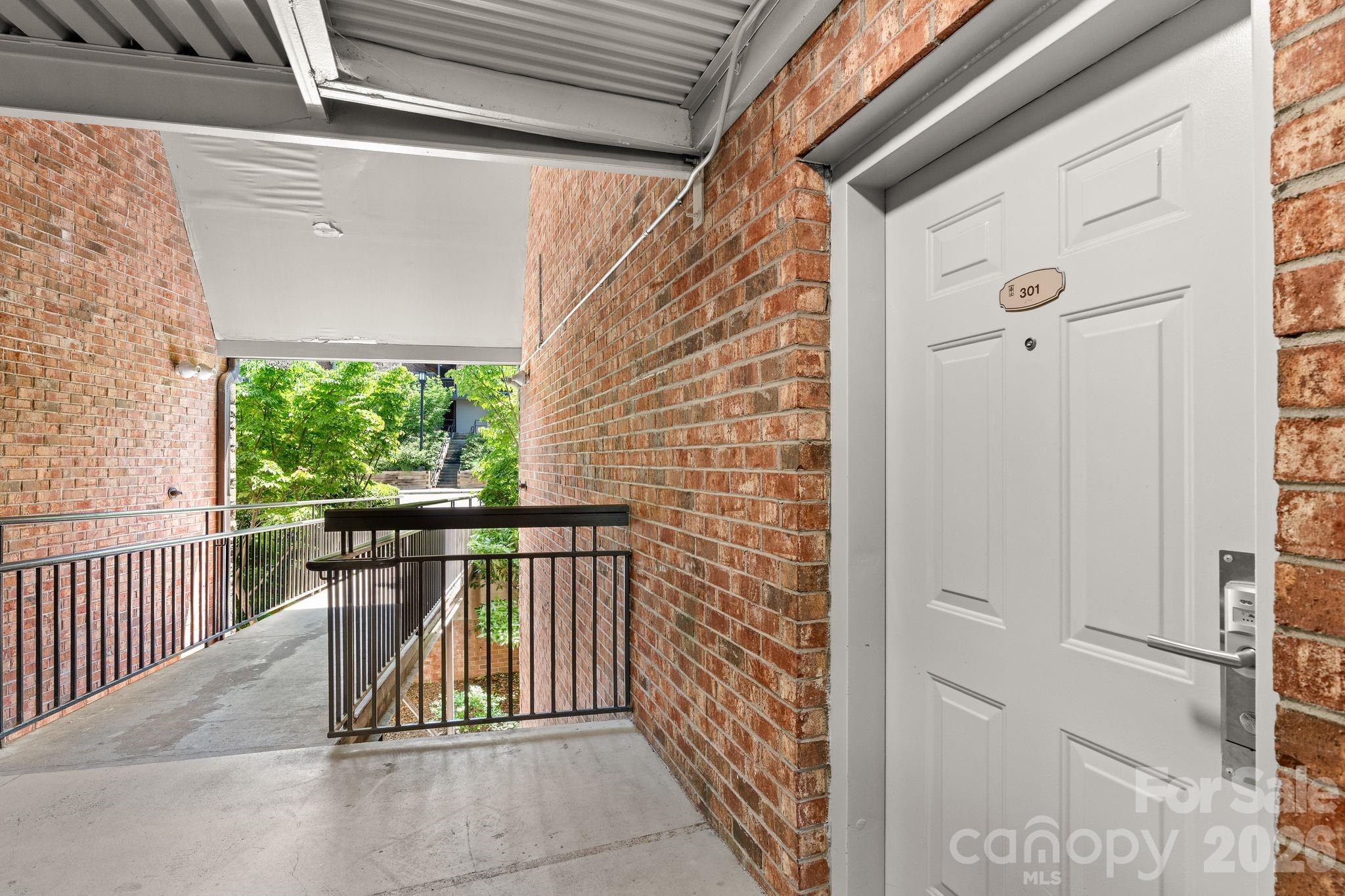 301 Bowling Park Road — Asheville