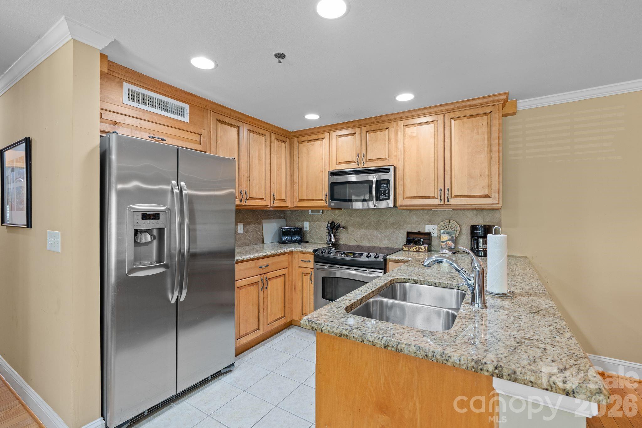 301 Bowling Park Road — Asheville
