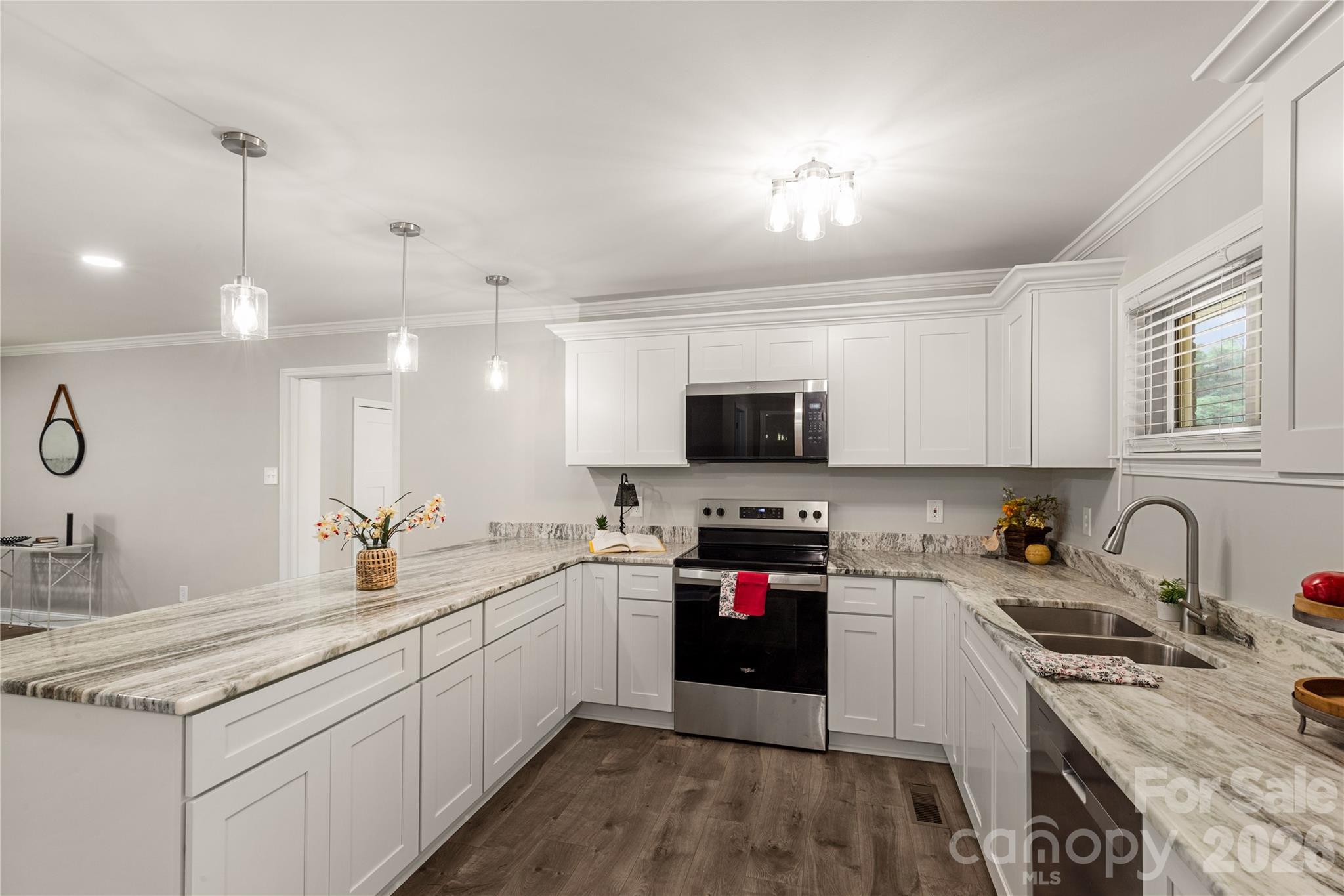 1297 Potter Road — Lancaster