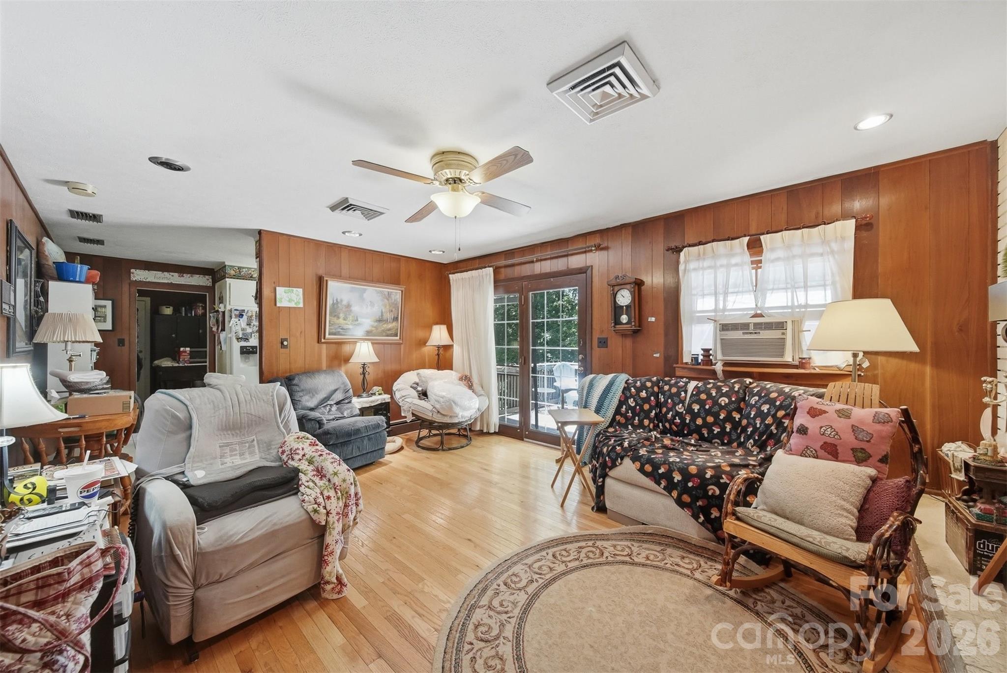200 Westwood Drive — Morganton