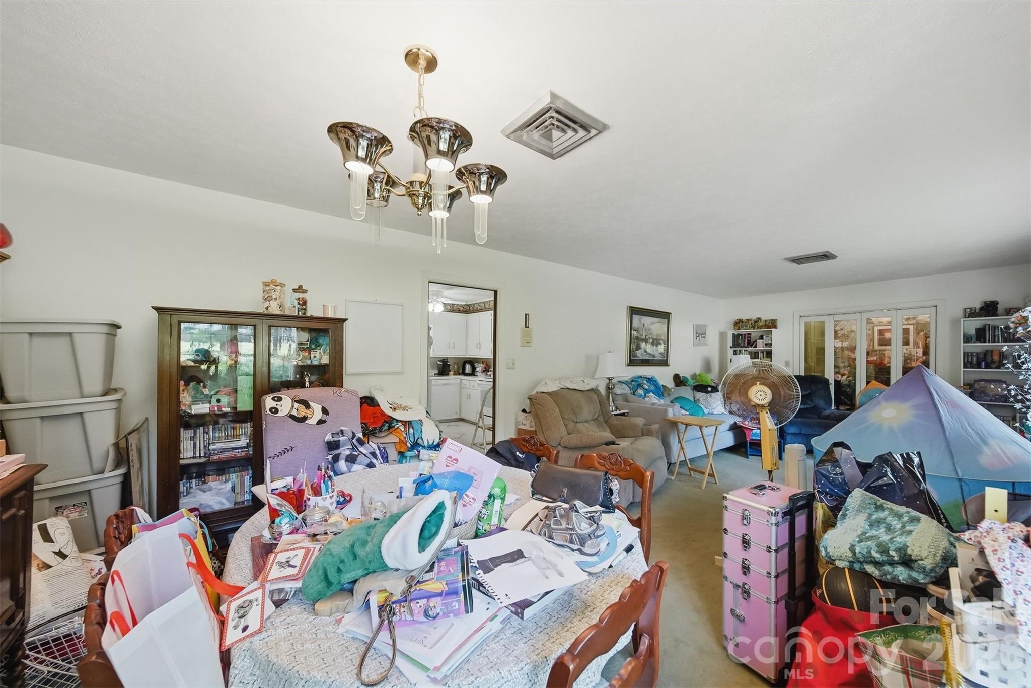 200 Westwood Drive — Morganton