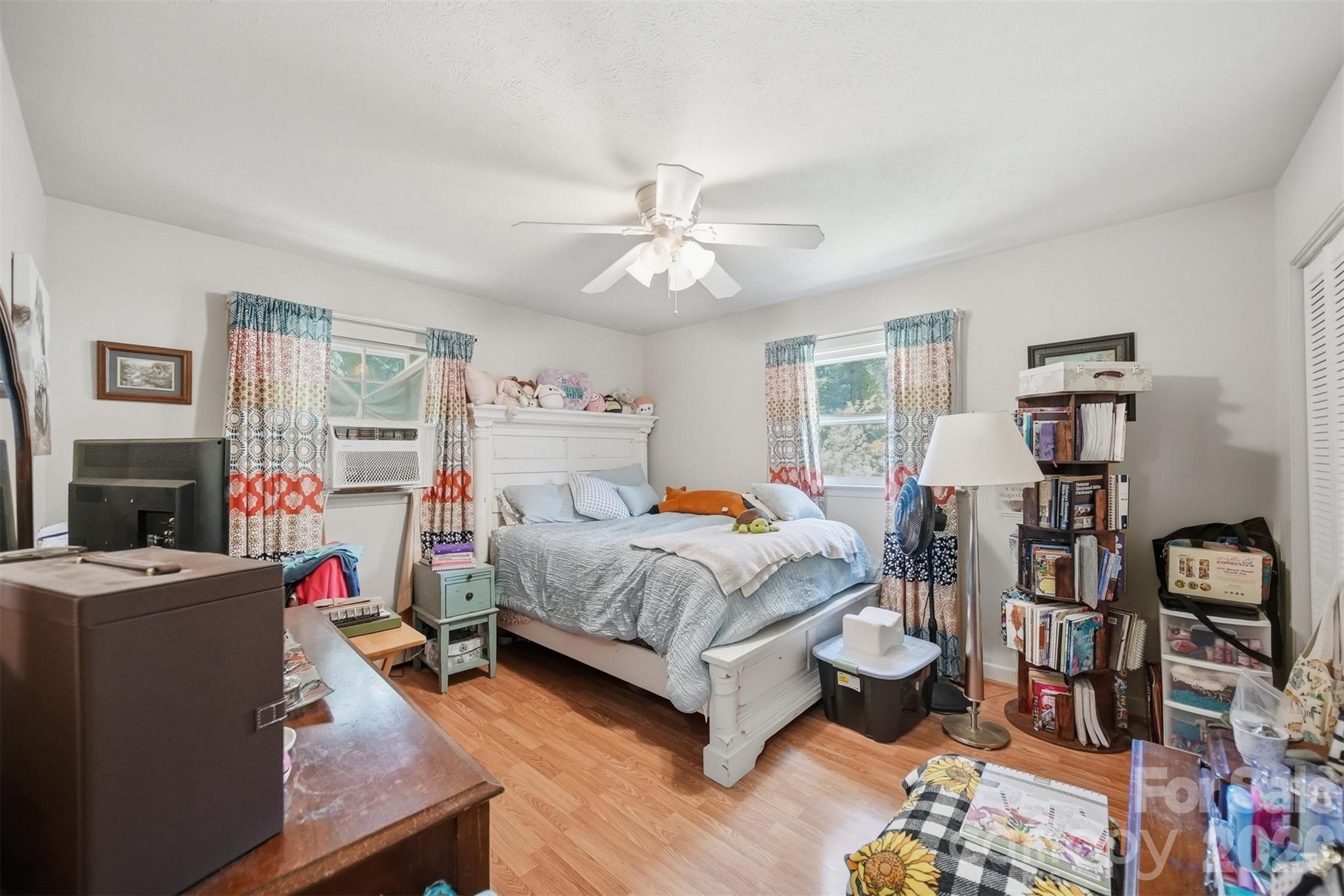 200 Westwood Drive — Morganton