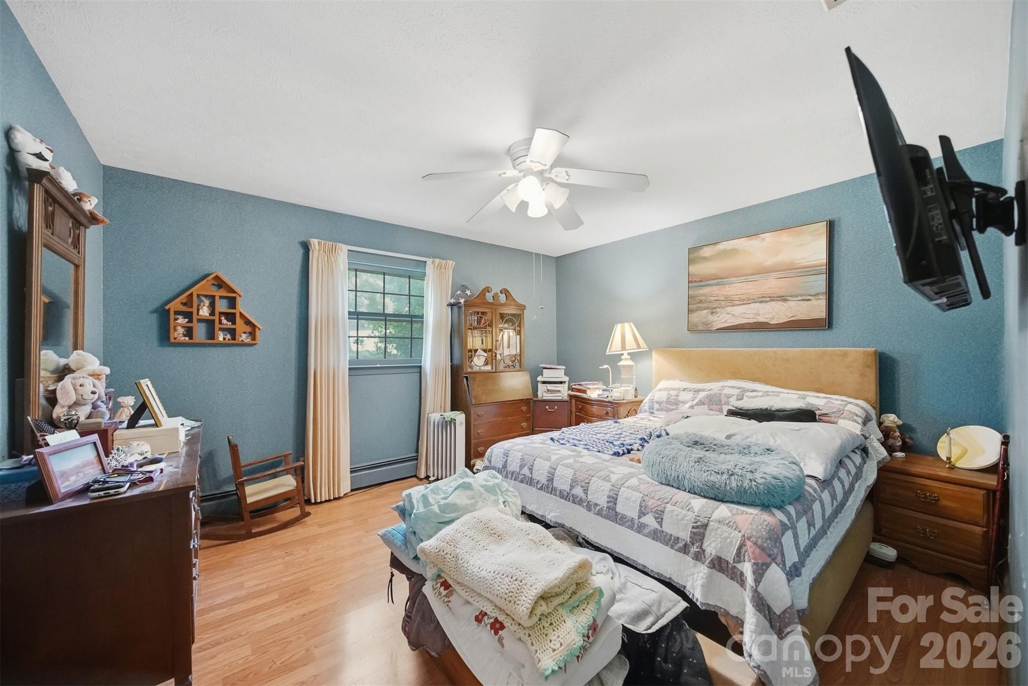 200 Westwood Drive — Morganton