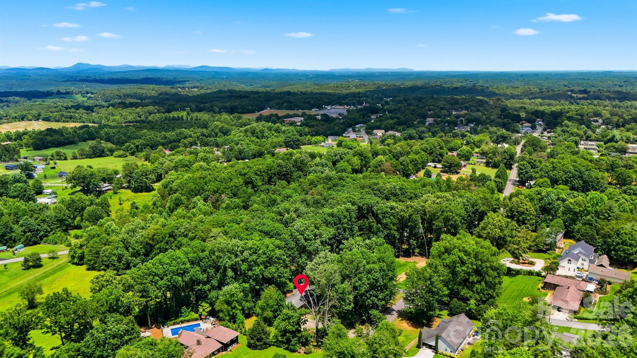 200 Westwood Drive — Morganton