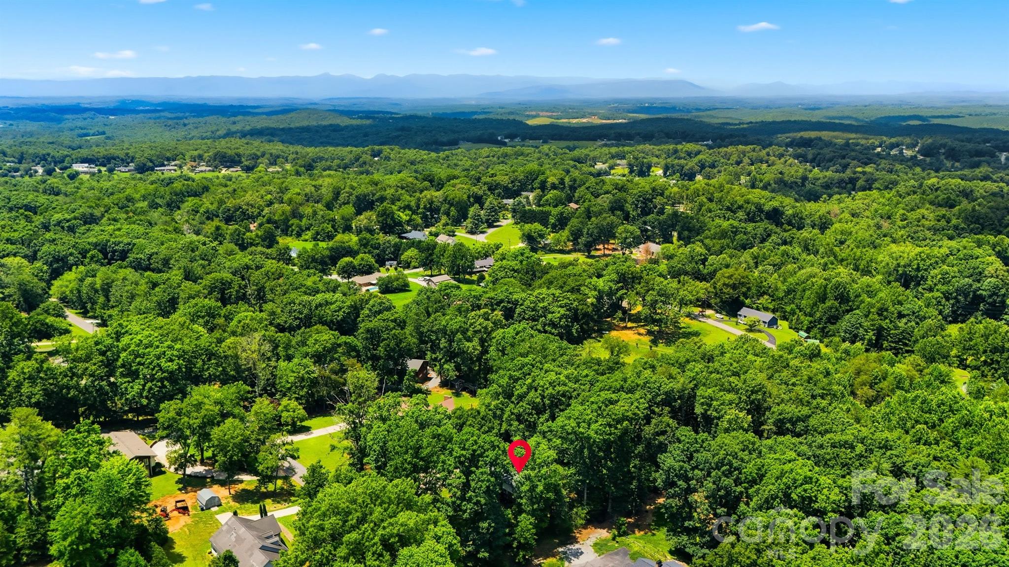 200 Westwood Drive — Morganton