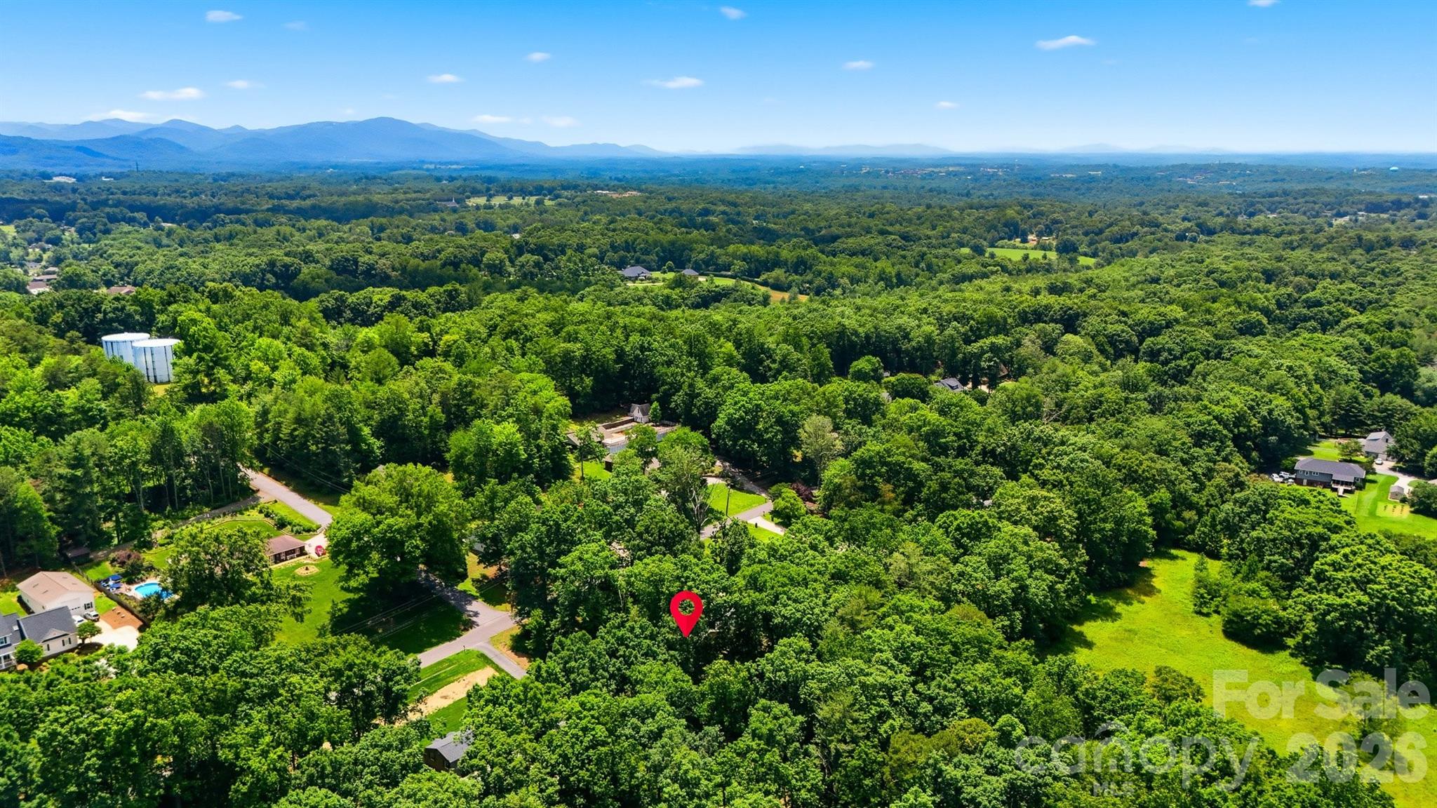 200 Westwood Drive — Morganton