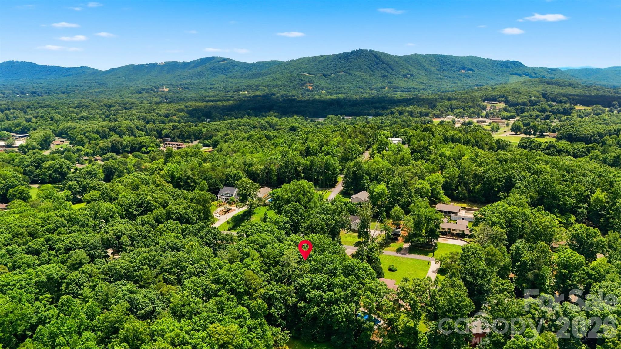 200 Westwood Drive — Morganton