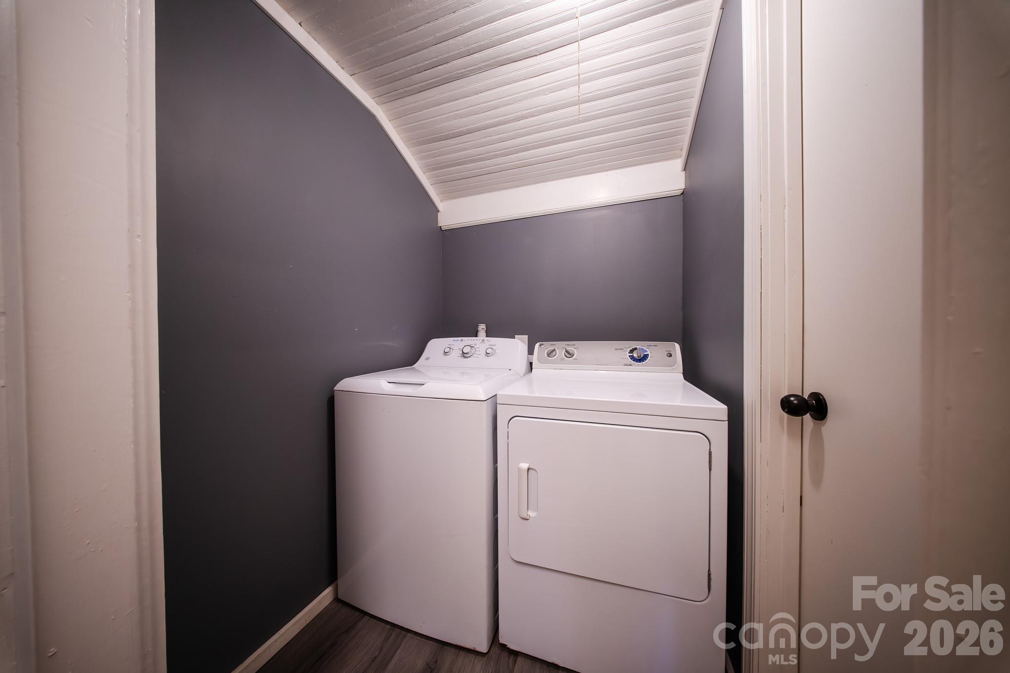 110 N Chestnut Street — Morganton
