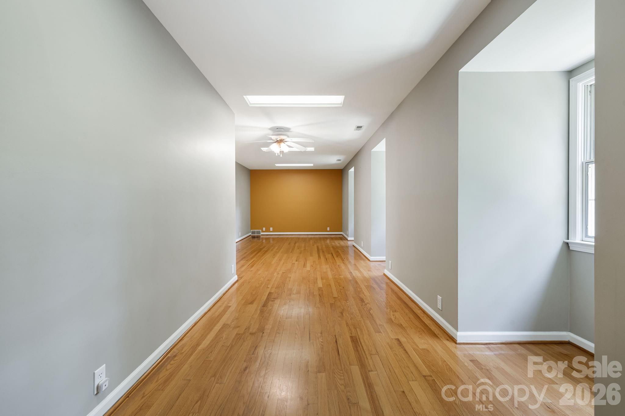 94 Paradise Cove Road — Penrose